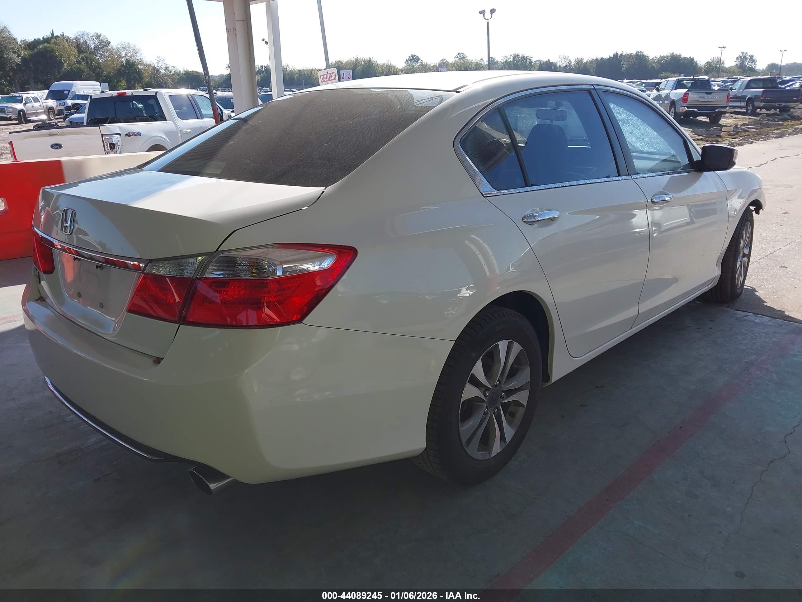 HONDA ACCORD image 4