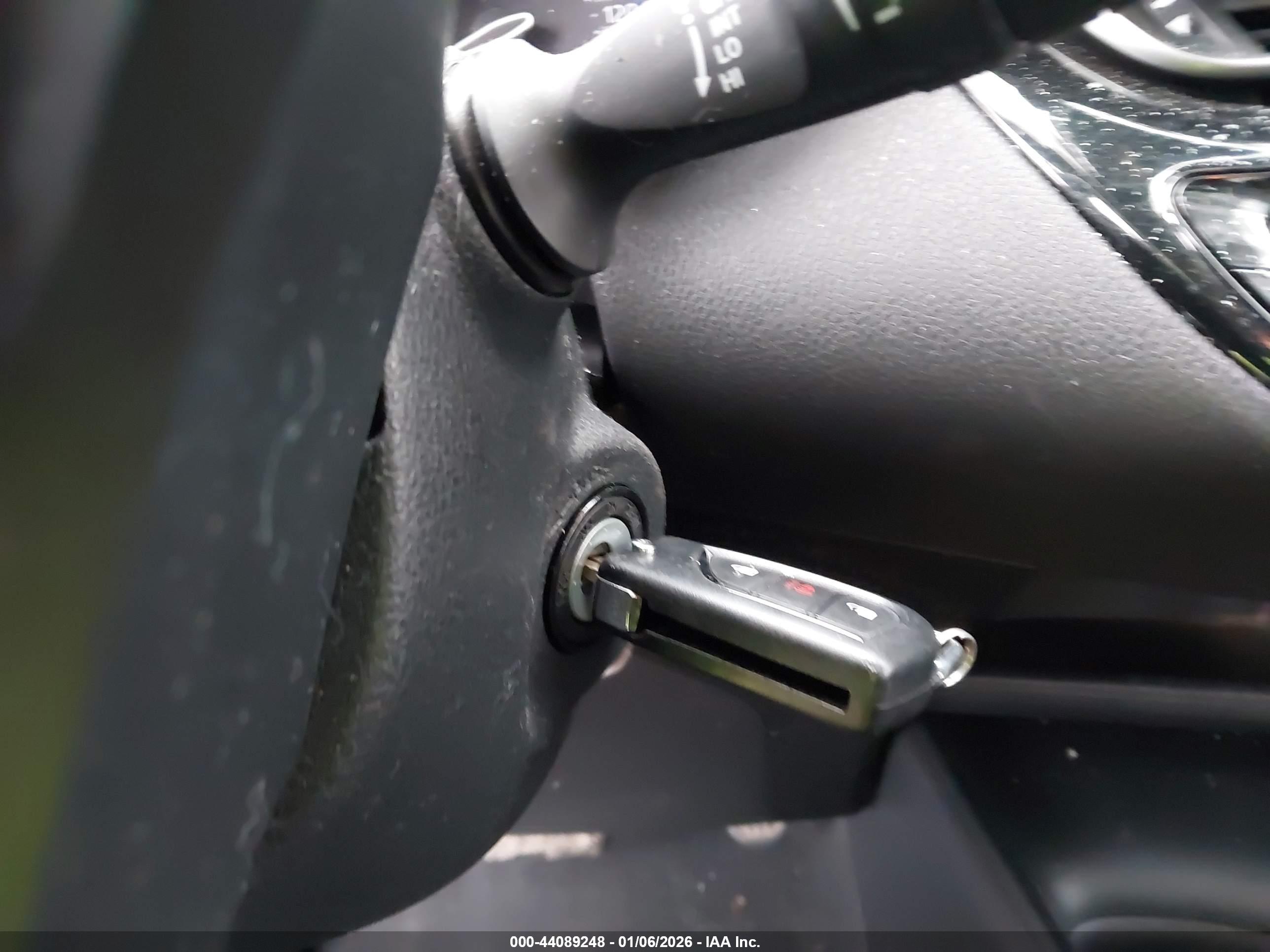 TOYOTA C-HR image 11