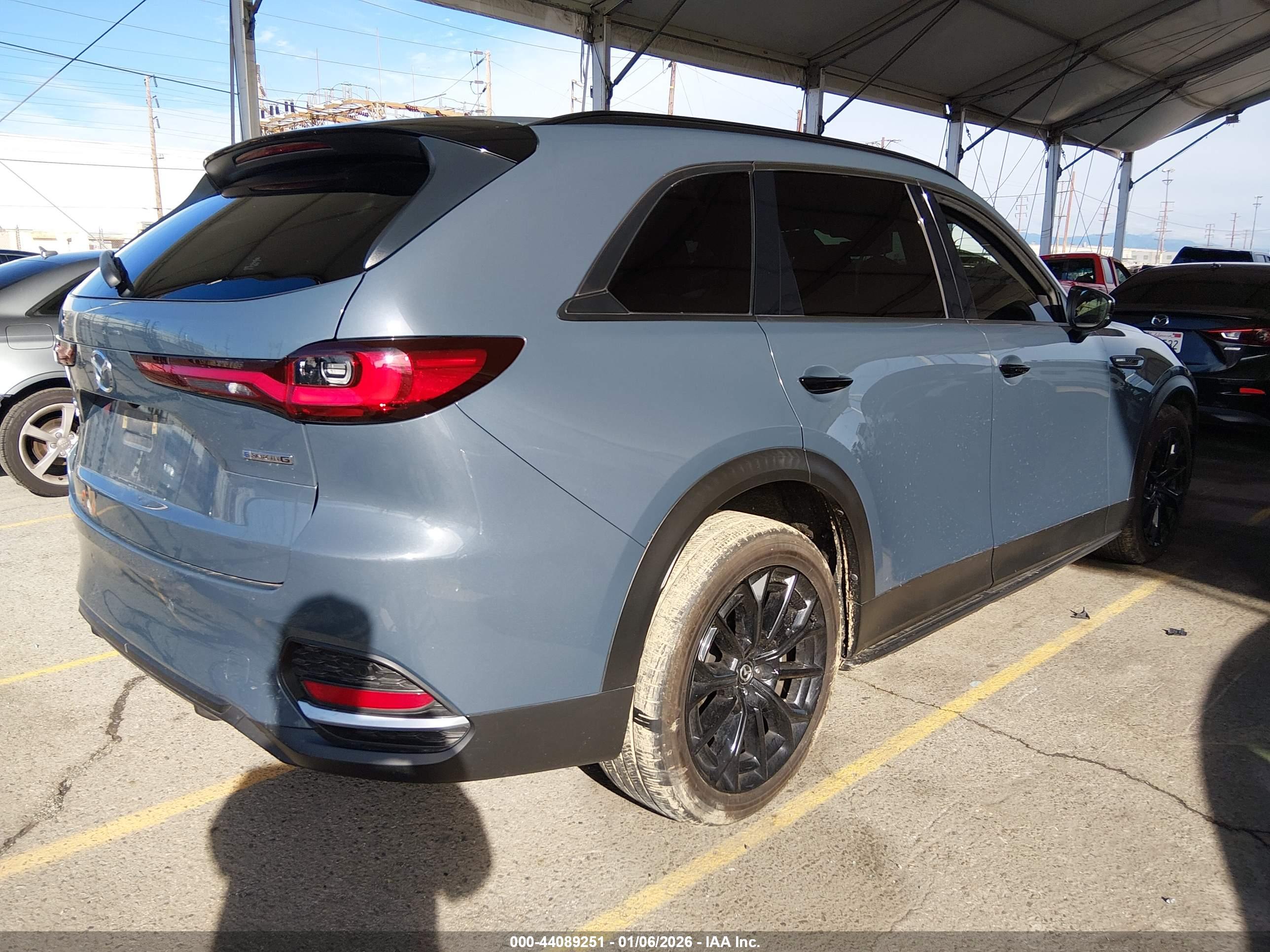 MAZDA CX-70 image 4