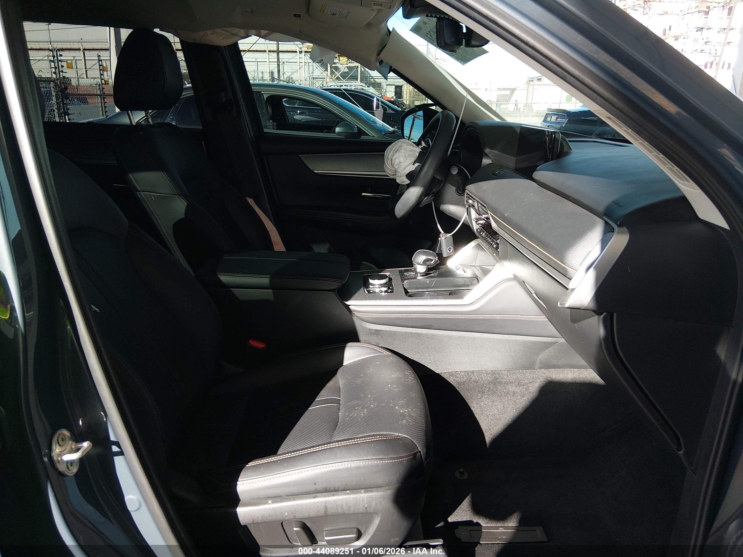 MAZDA CX-70 image 5