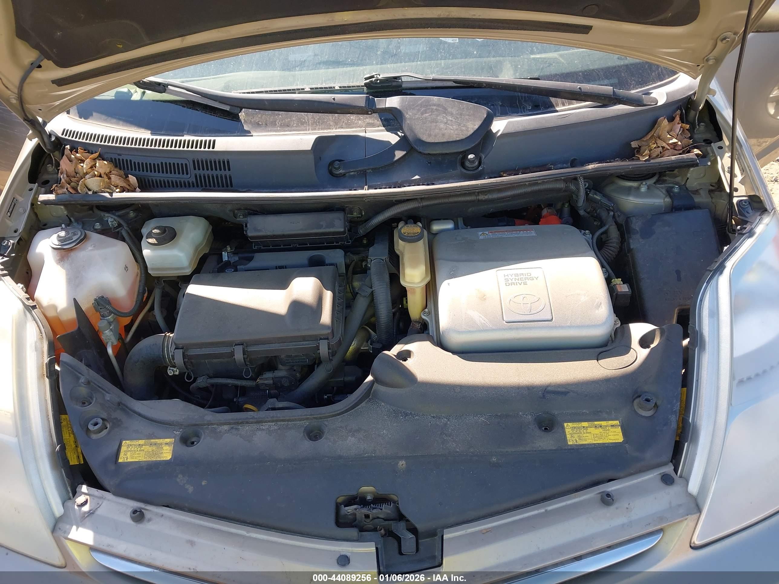 TOYOTA PRIUS image 10