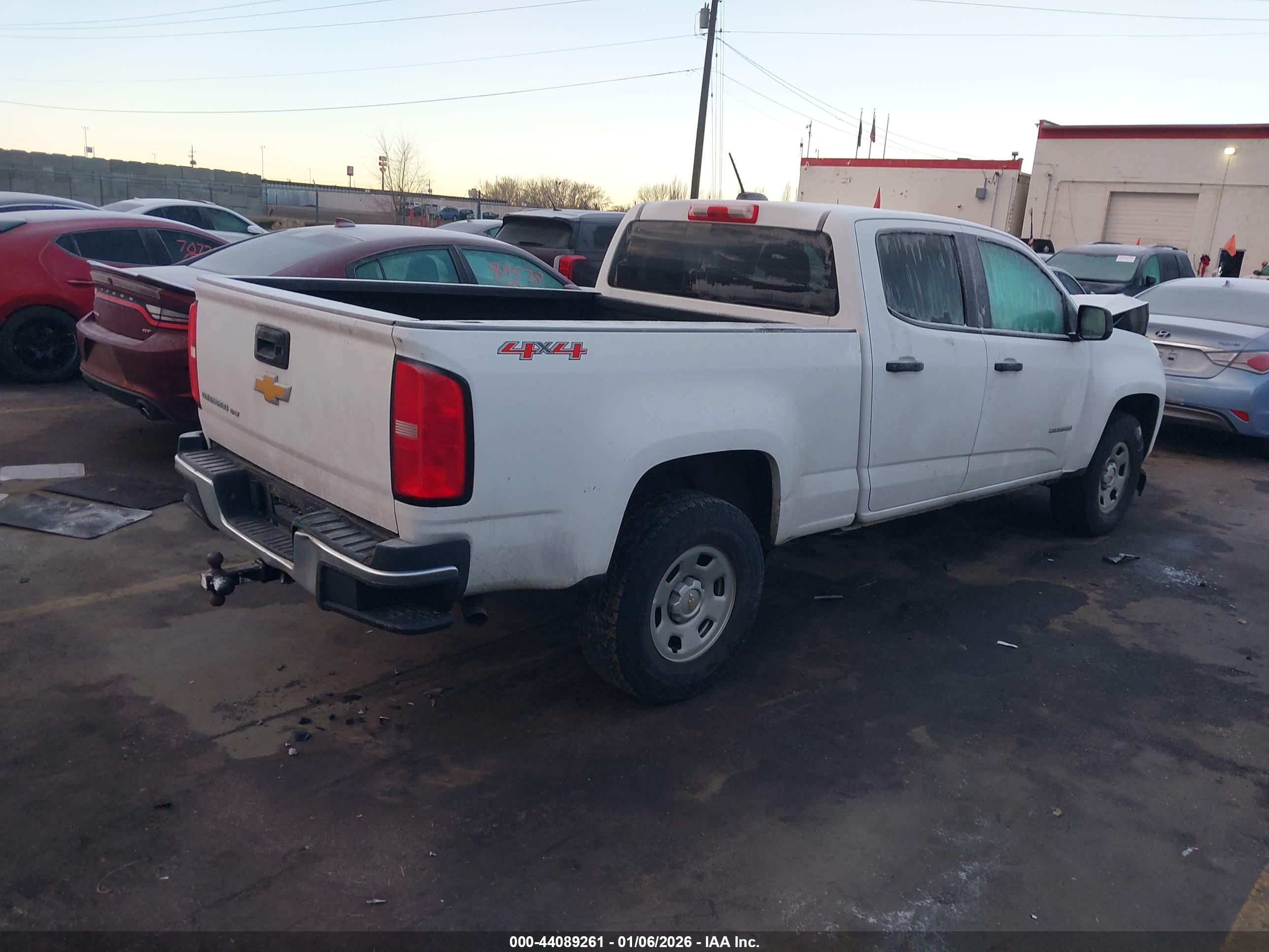 CHEVROLET COLORADO image 4