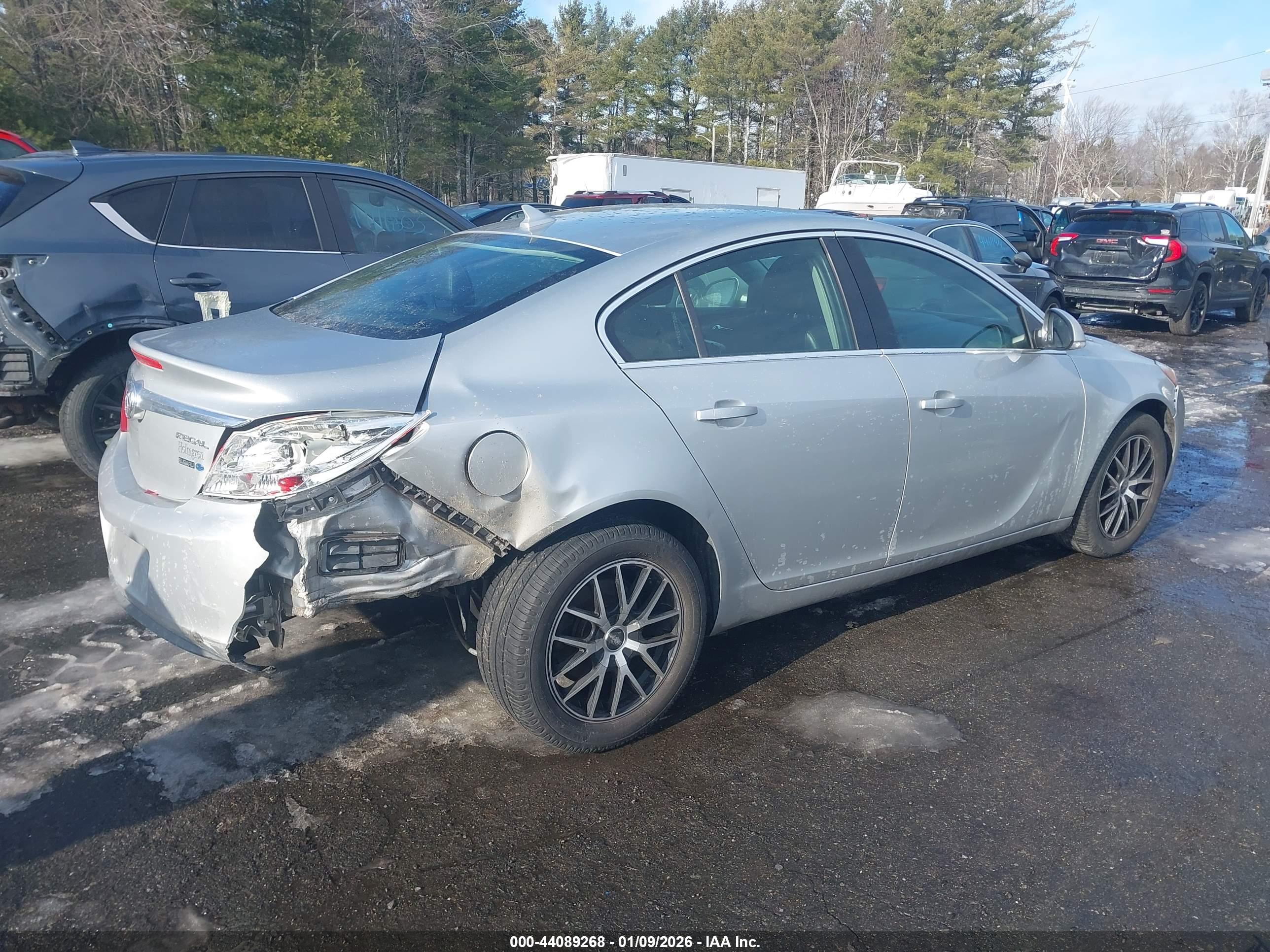 BUICK REGAL image 4