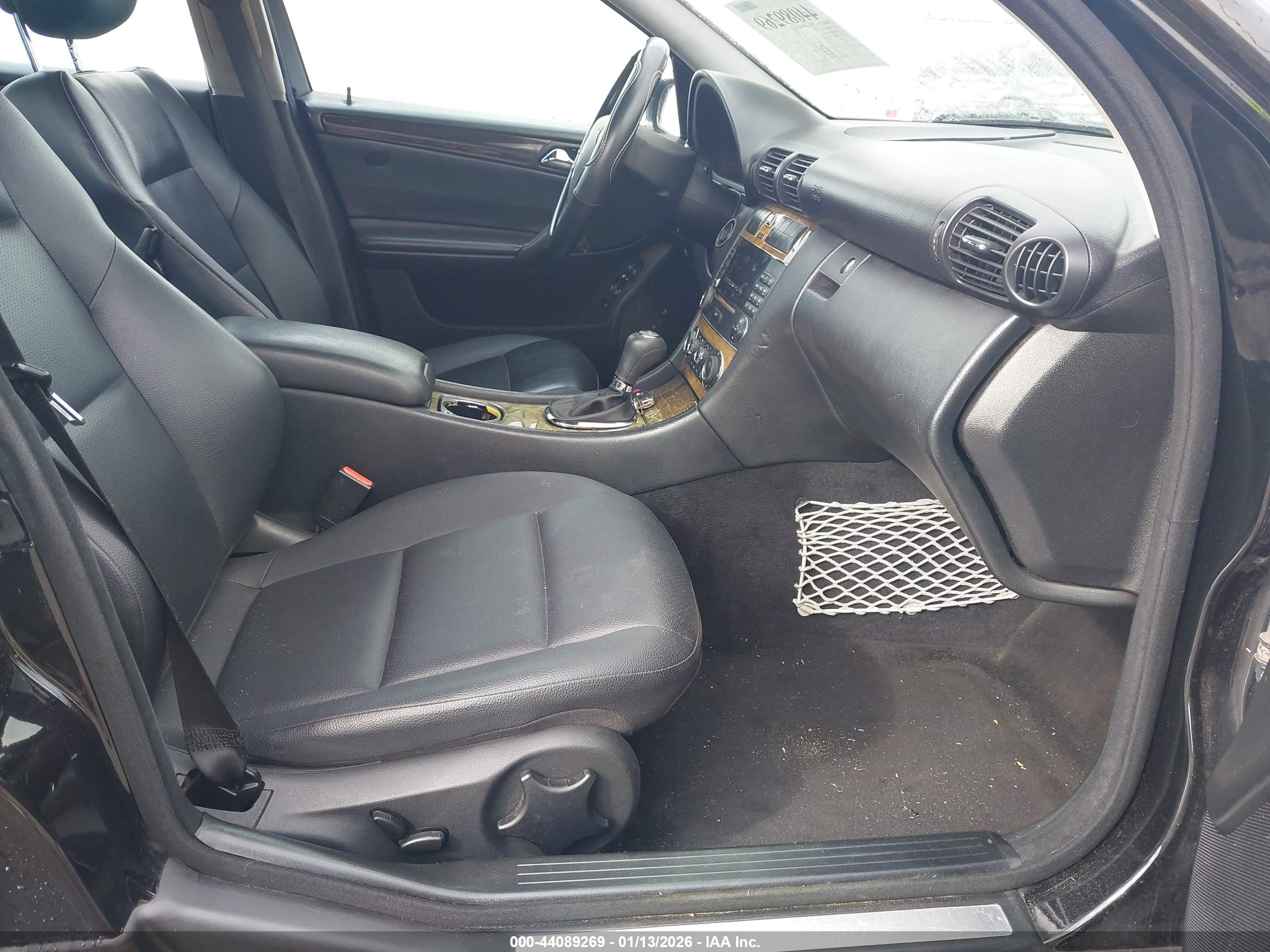 MERCEDES-BENZ C image 5