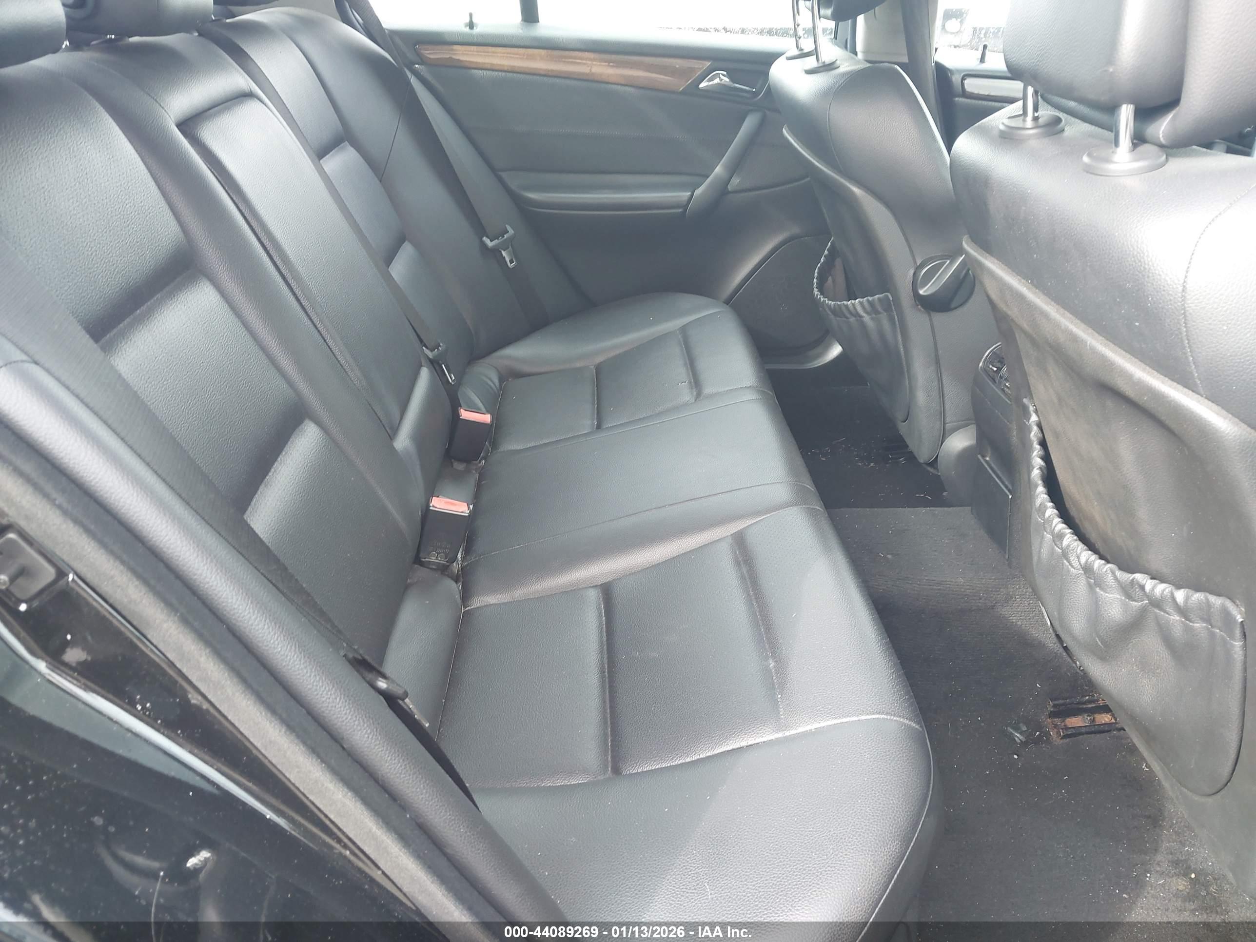 MERCEDES-BENZ C image 8