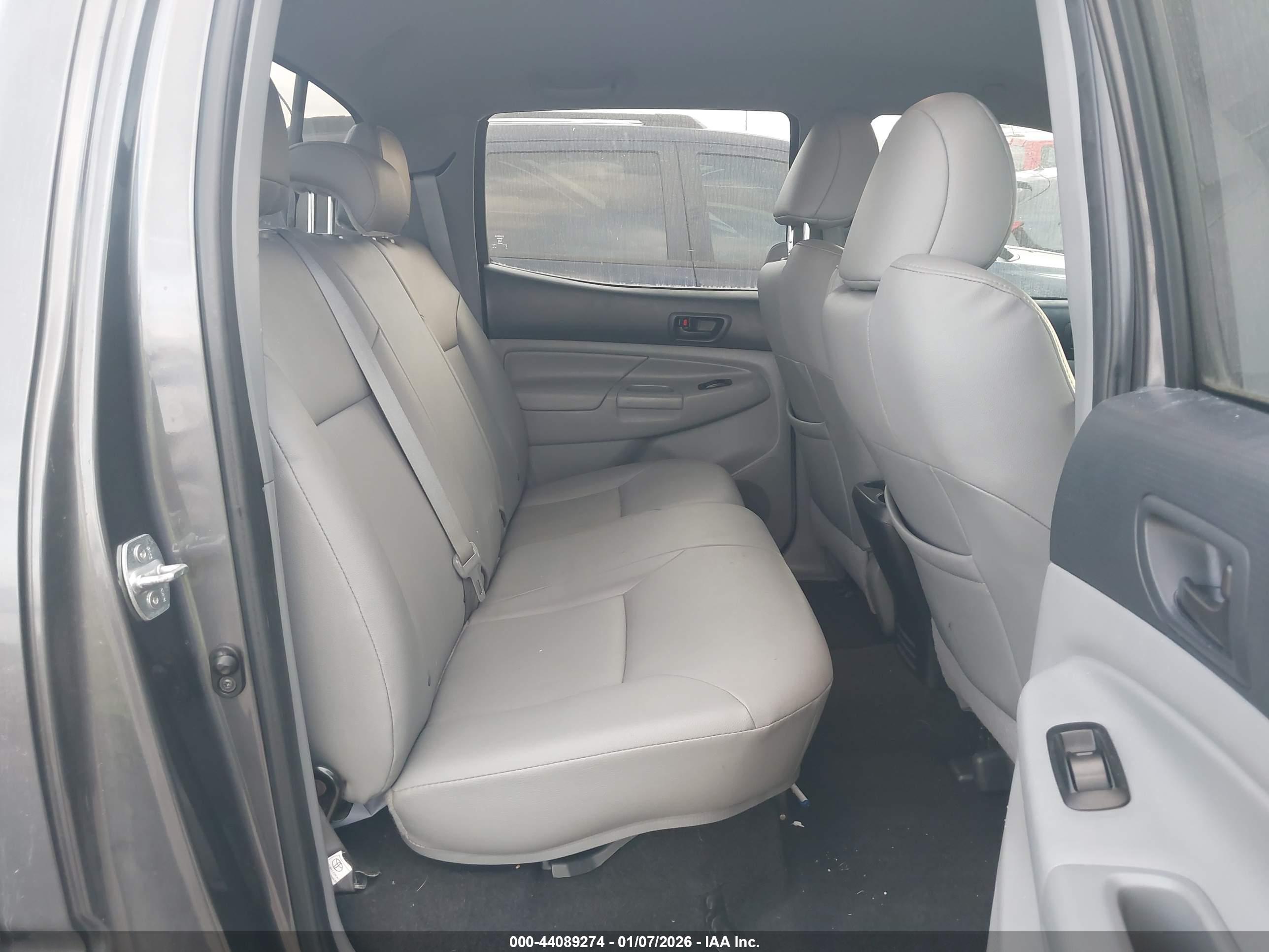 TOYOTA TACOMA image 8