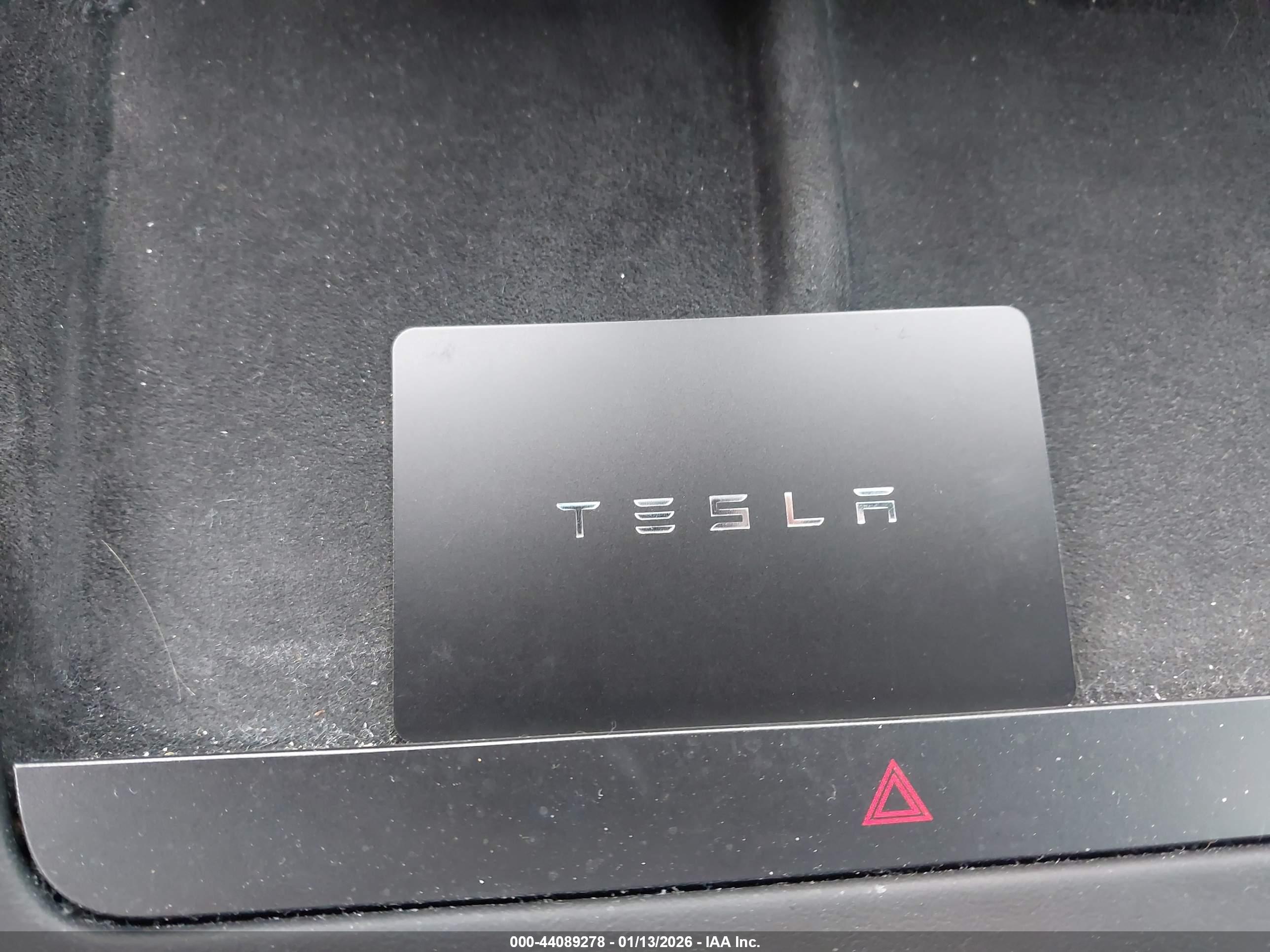 TESLA MODEL image 11
