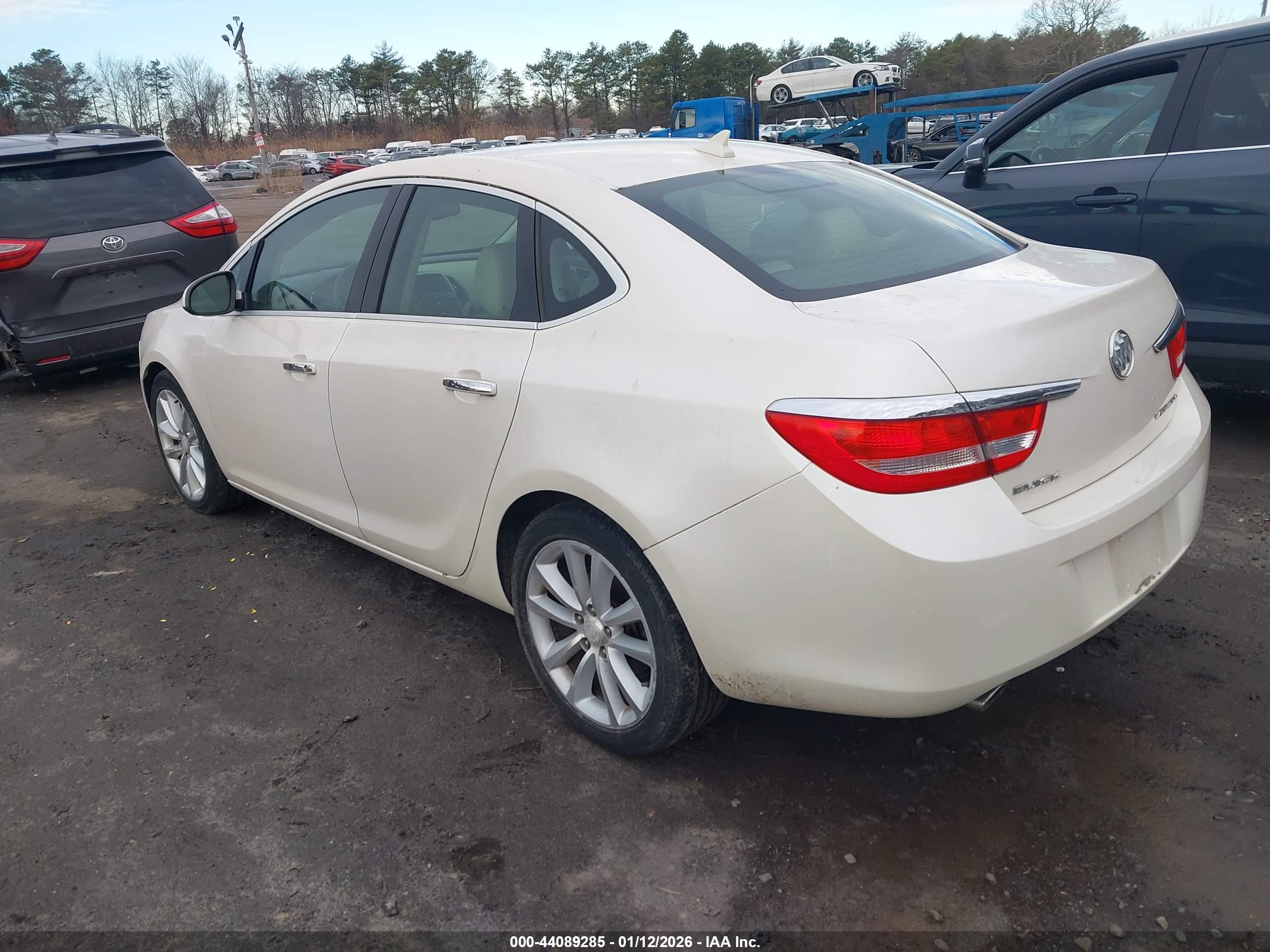 BUICK VERANO image 3