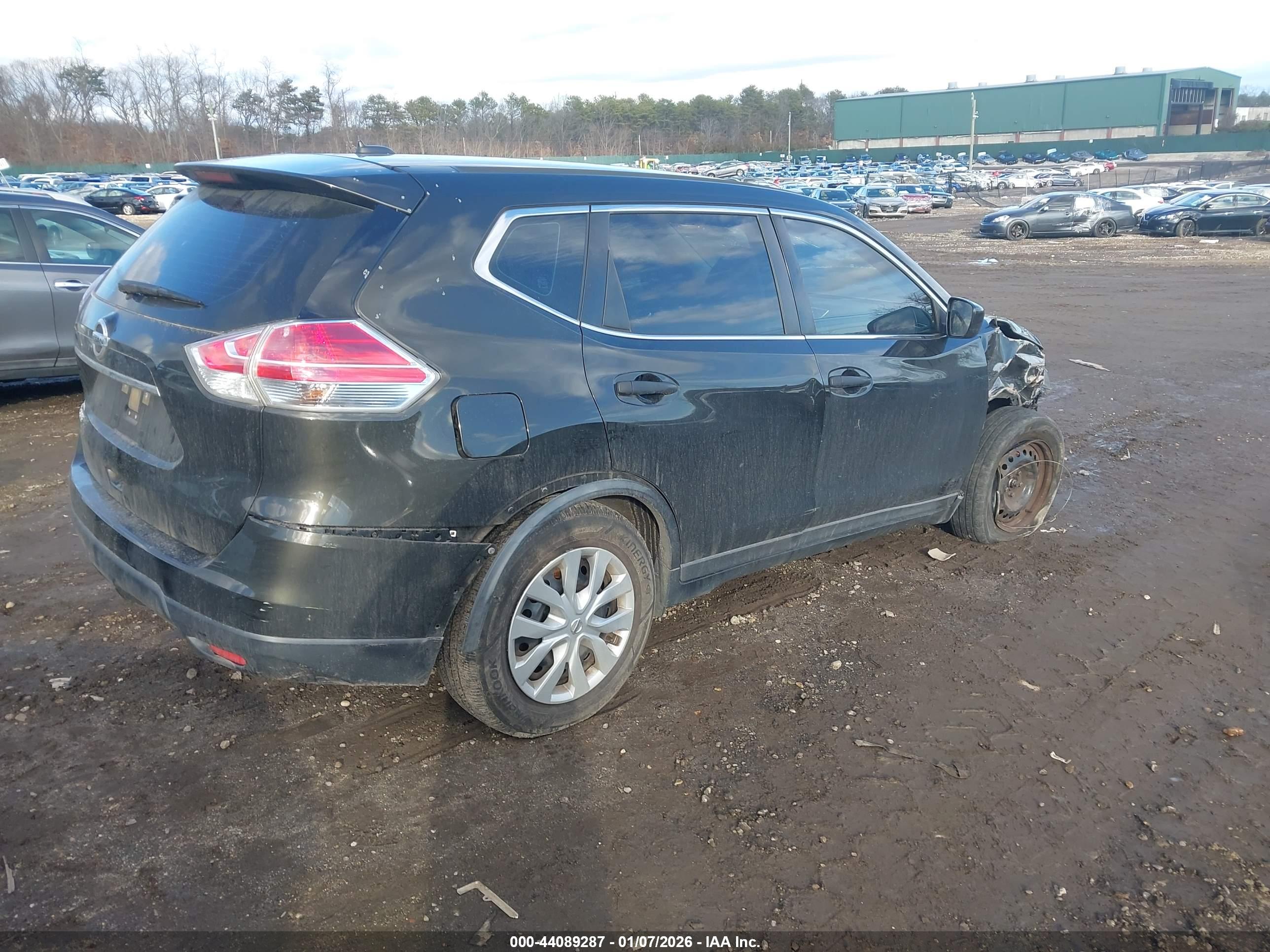 NISSAN ROGUE image 4