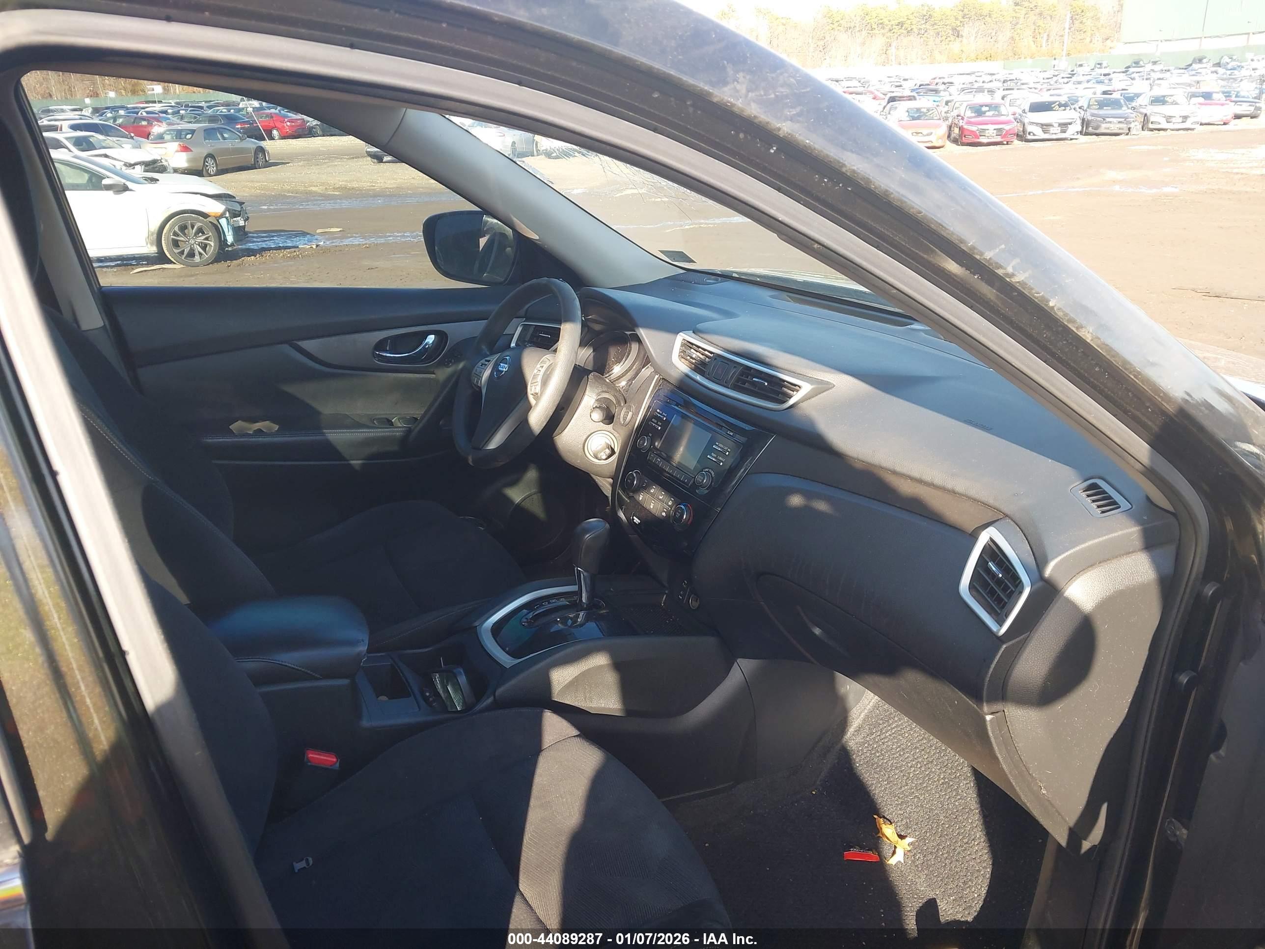 NISSAN ROGUE image 5