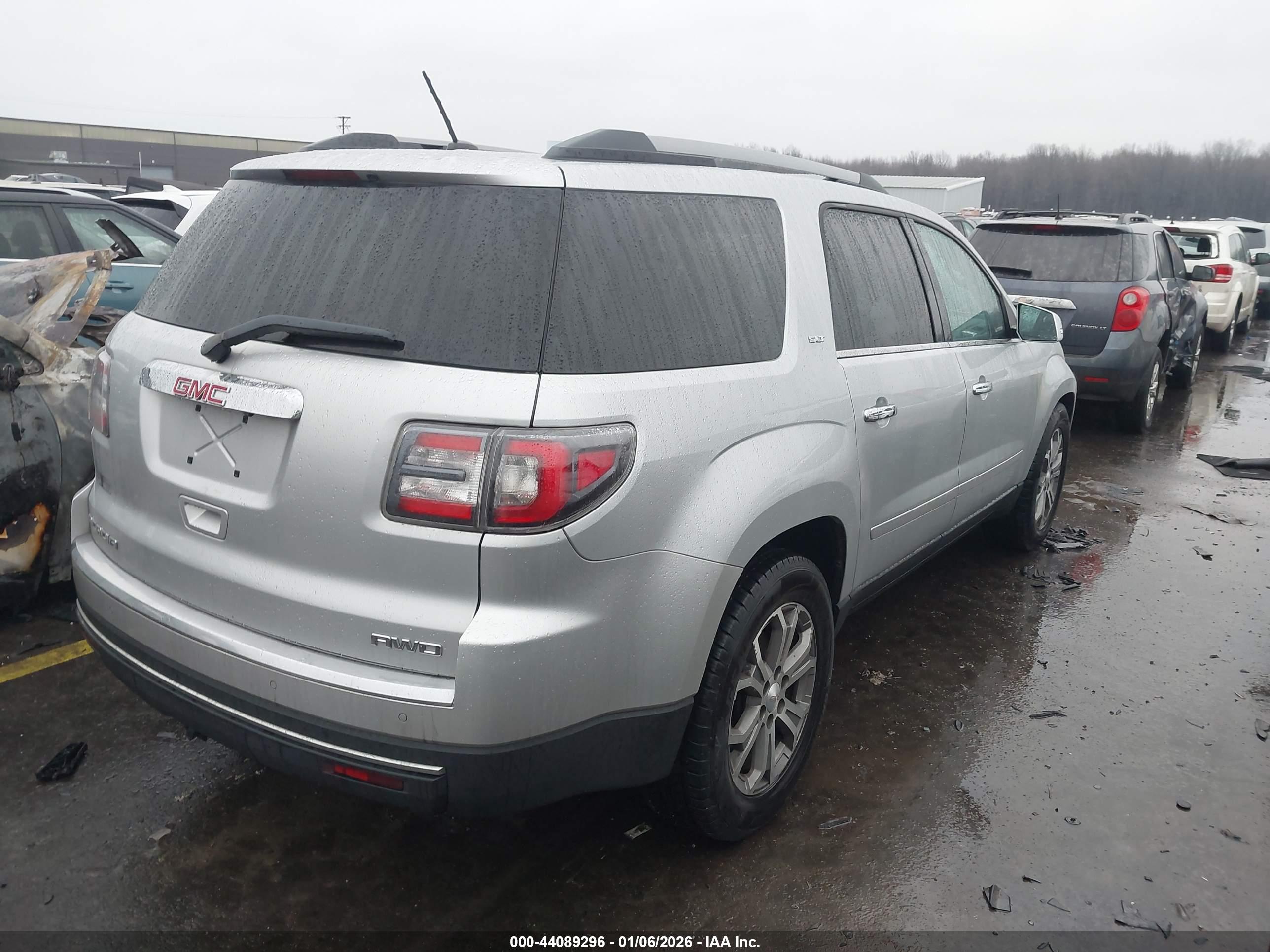 GMC ACADIA image 4