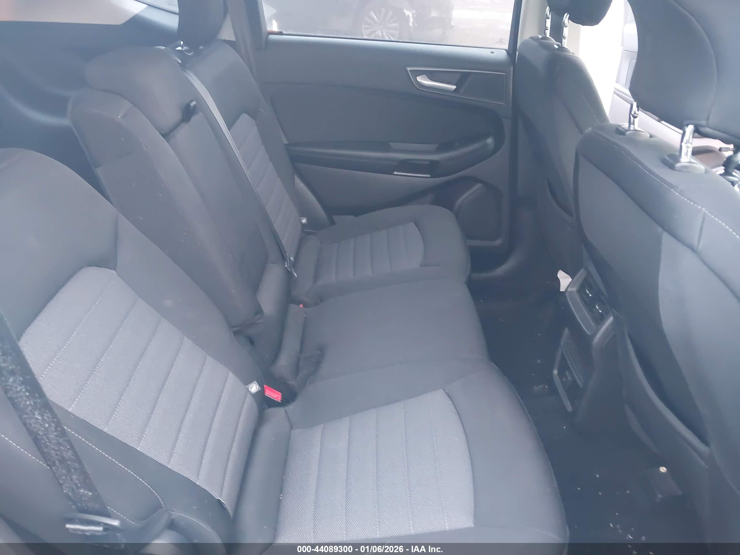 FORD EDGE image 8
