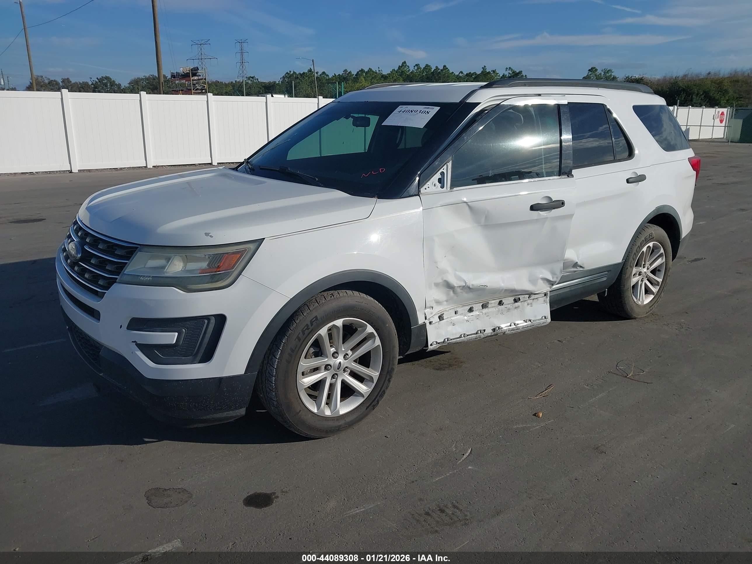 FORD EXPLORER image 2