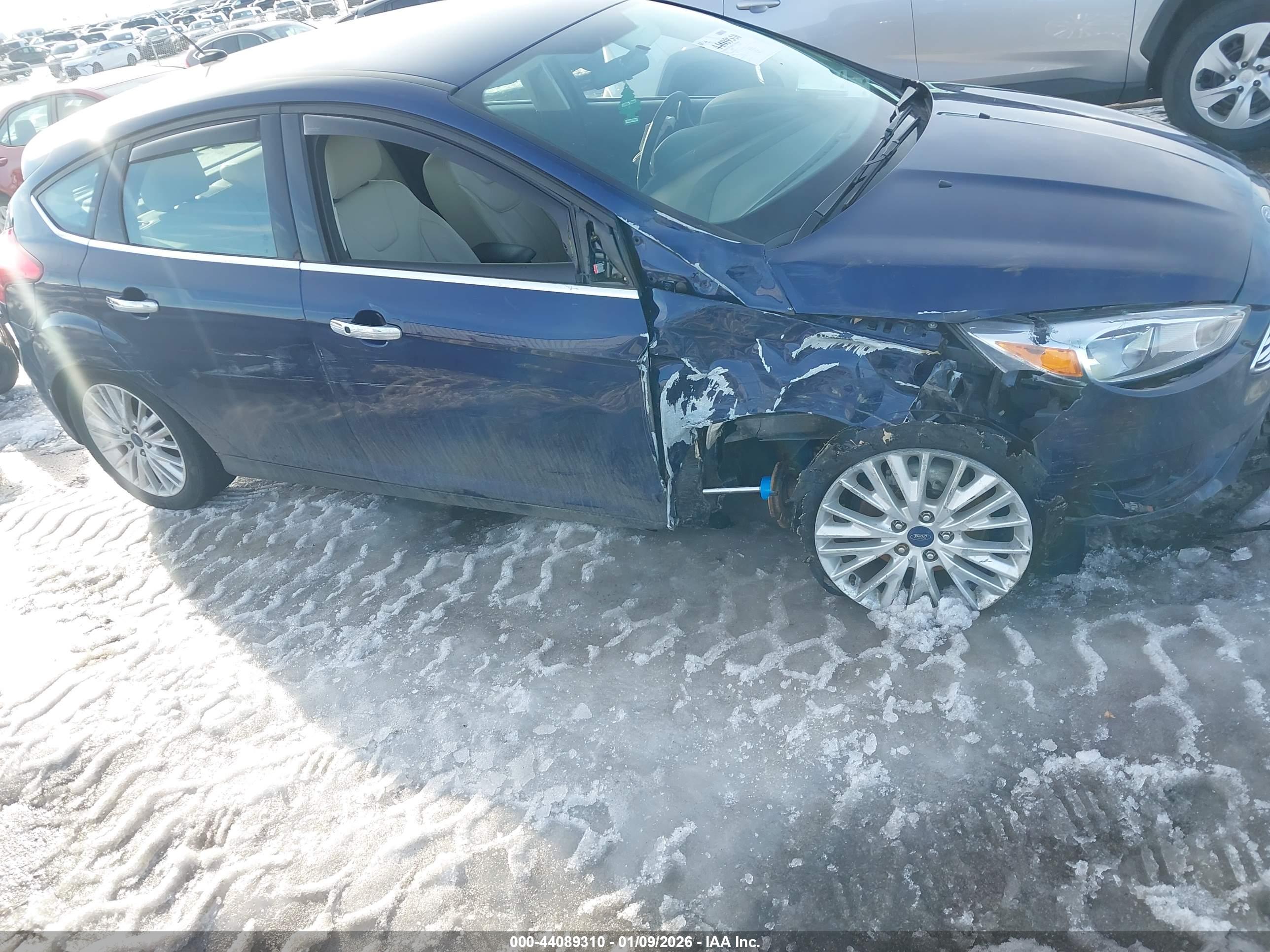 FORD FOCUS image 6