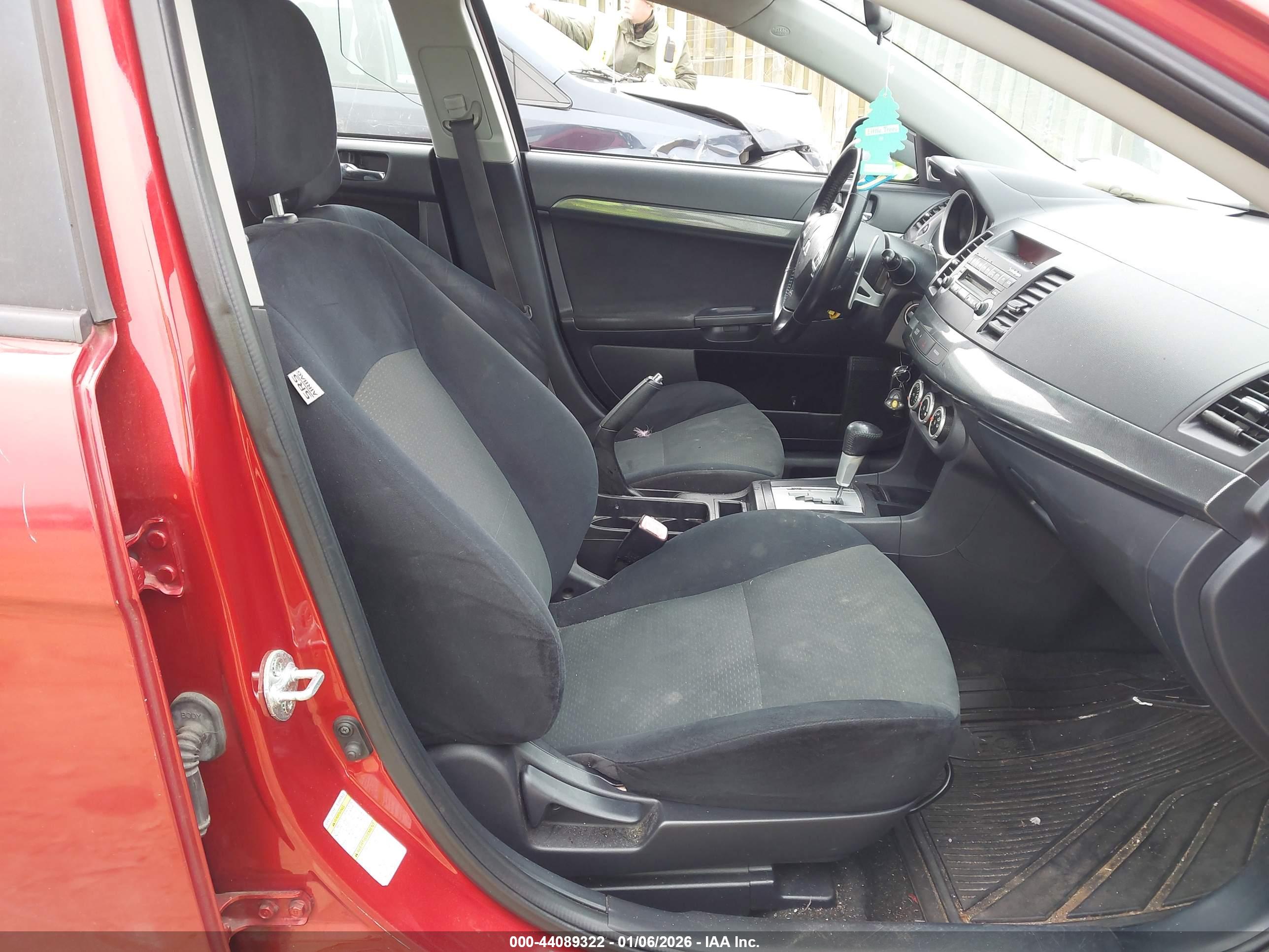 MITSUBISHI LANCER image 5