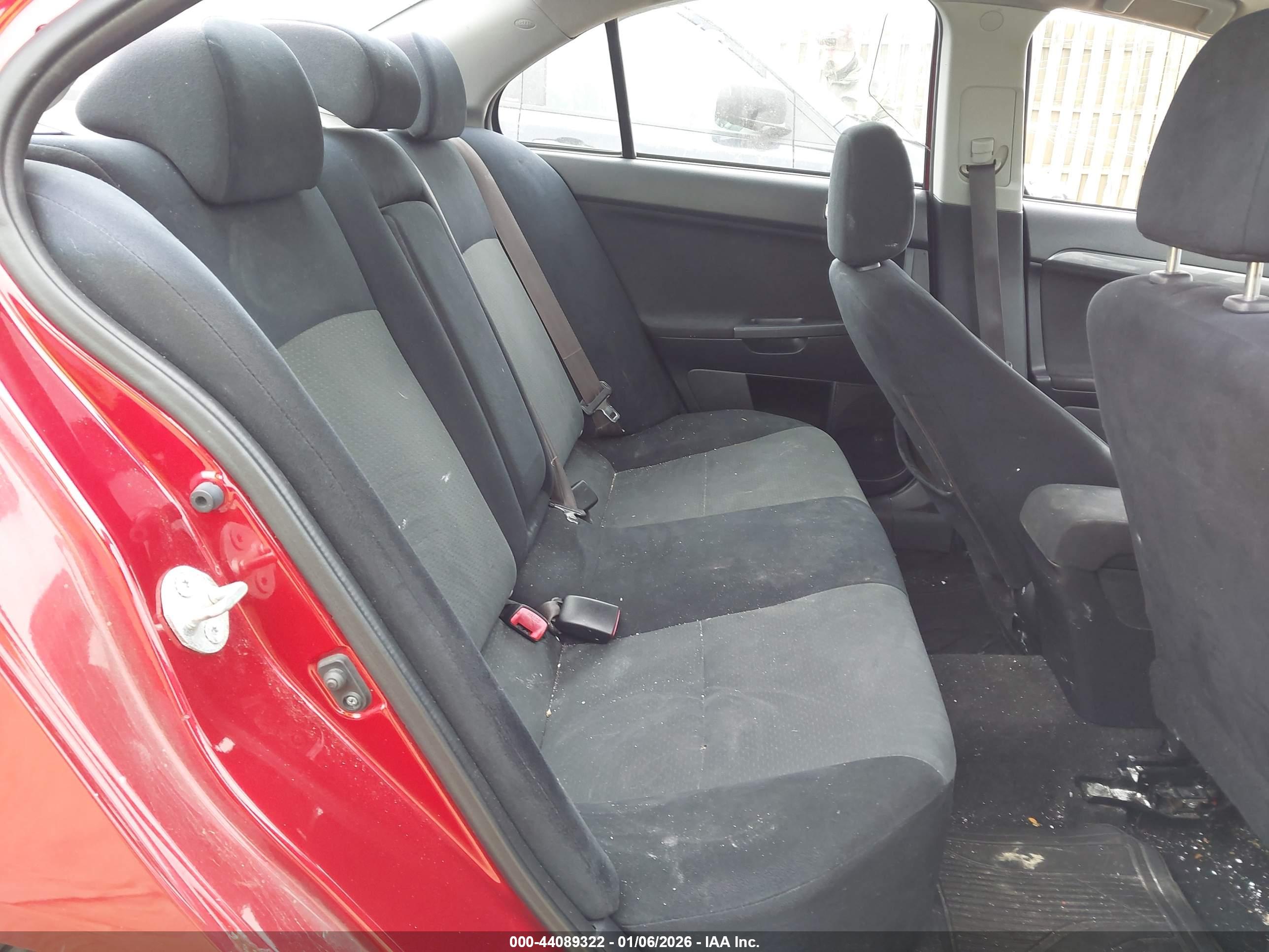 MITSUBISHI LANCER image 8