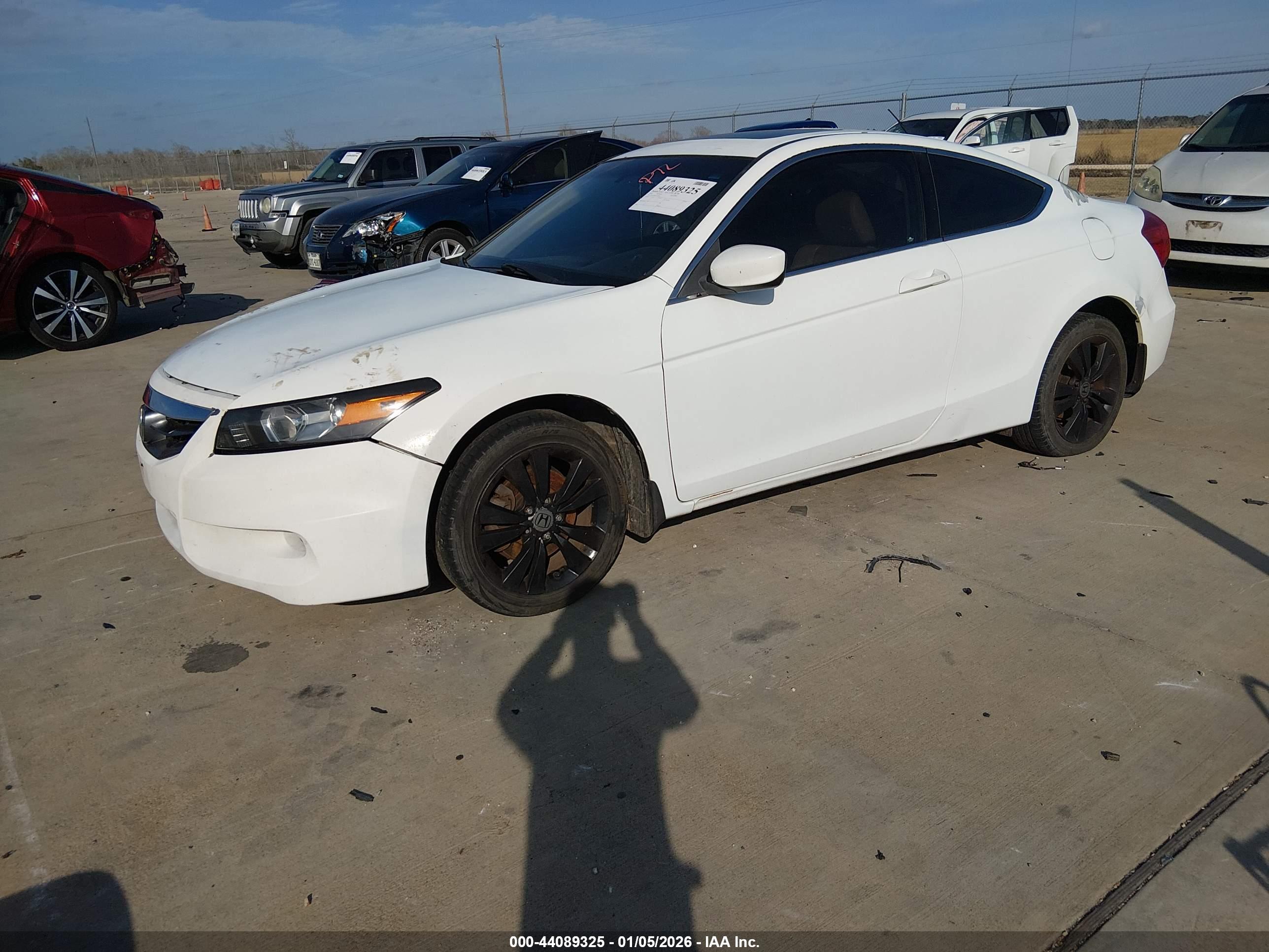 HONDA ACCORD image 2