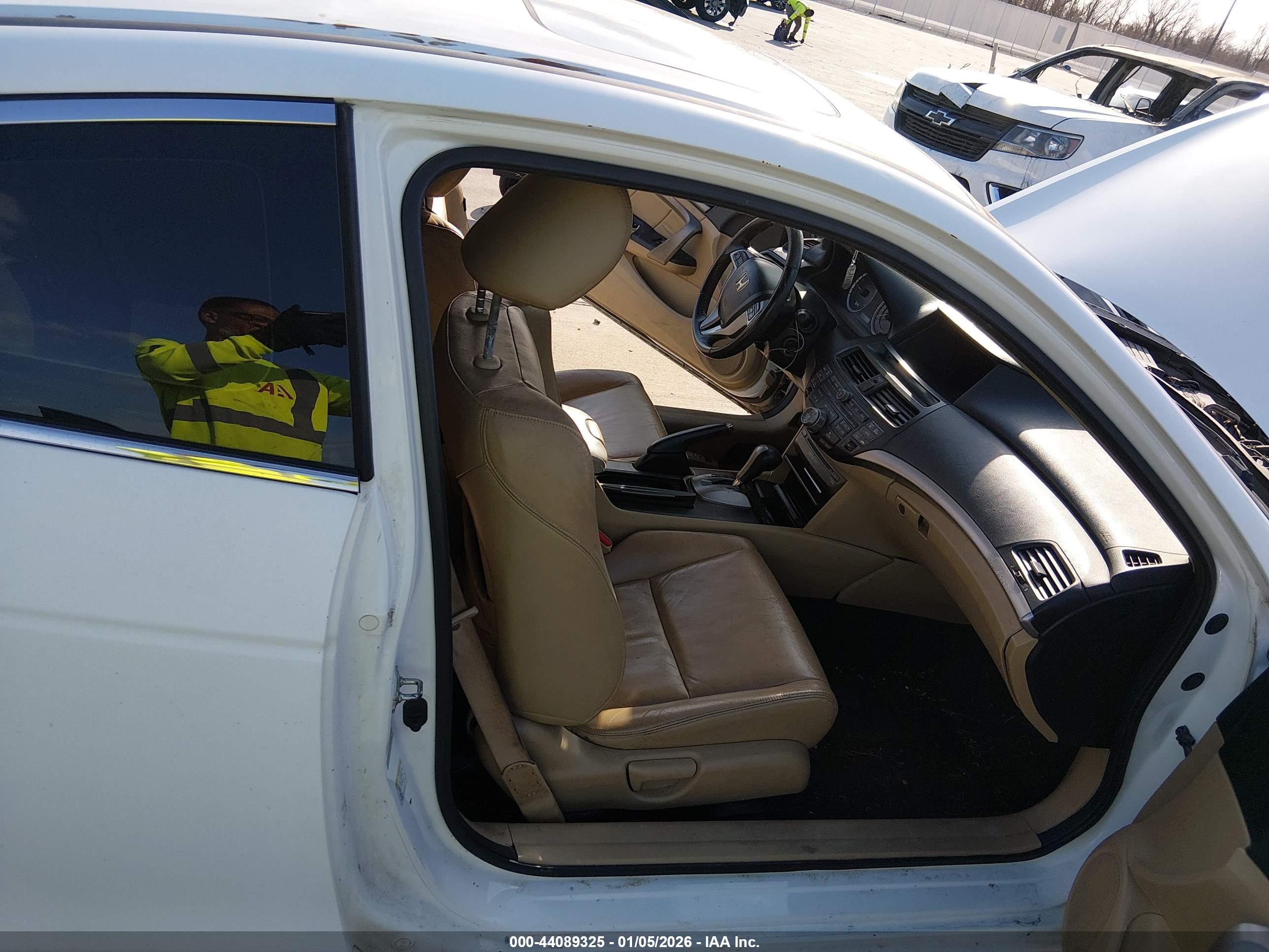 HONDA ACCORD image 5