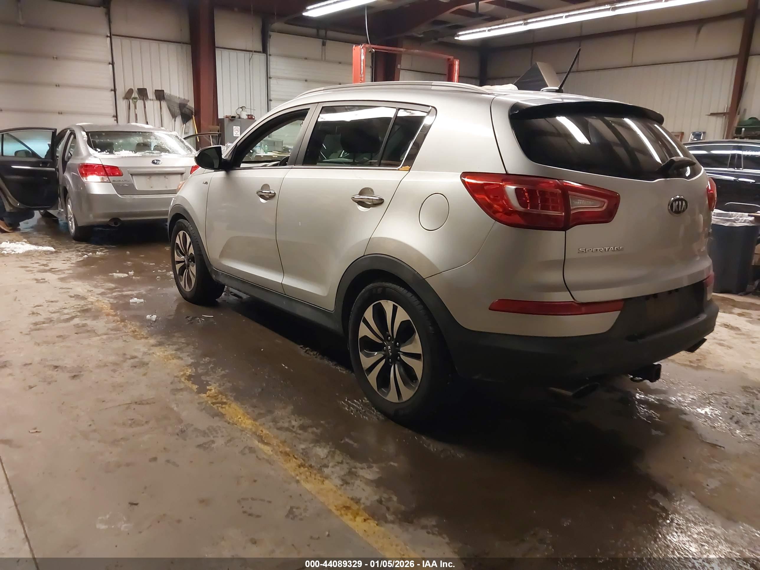 KIA SPORTAGE image 3