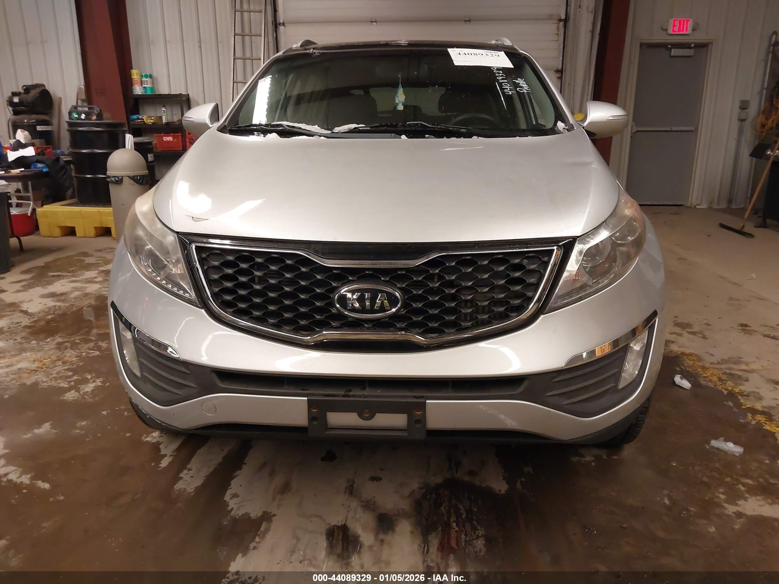 KIA SPORTAGE image 6