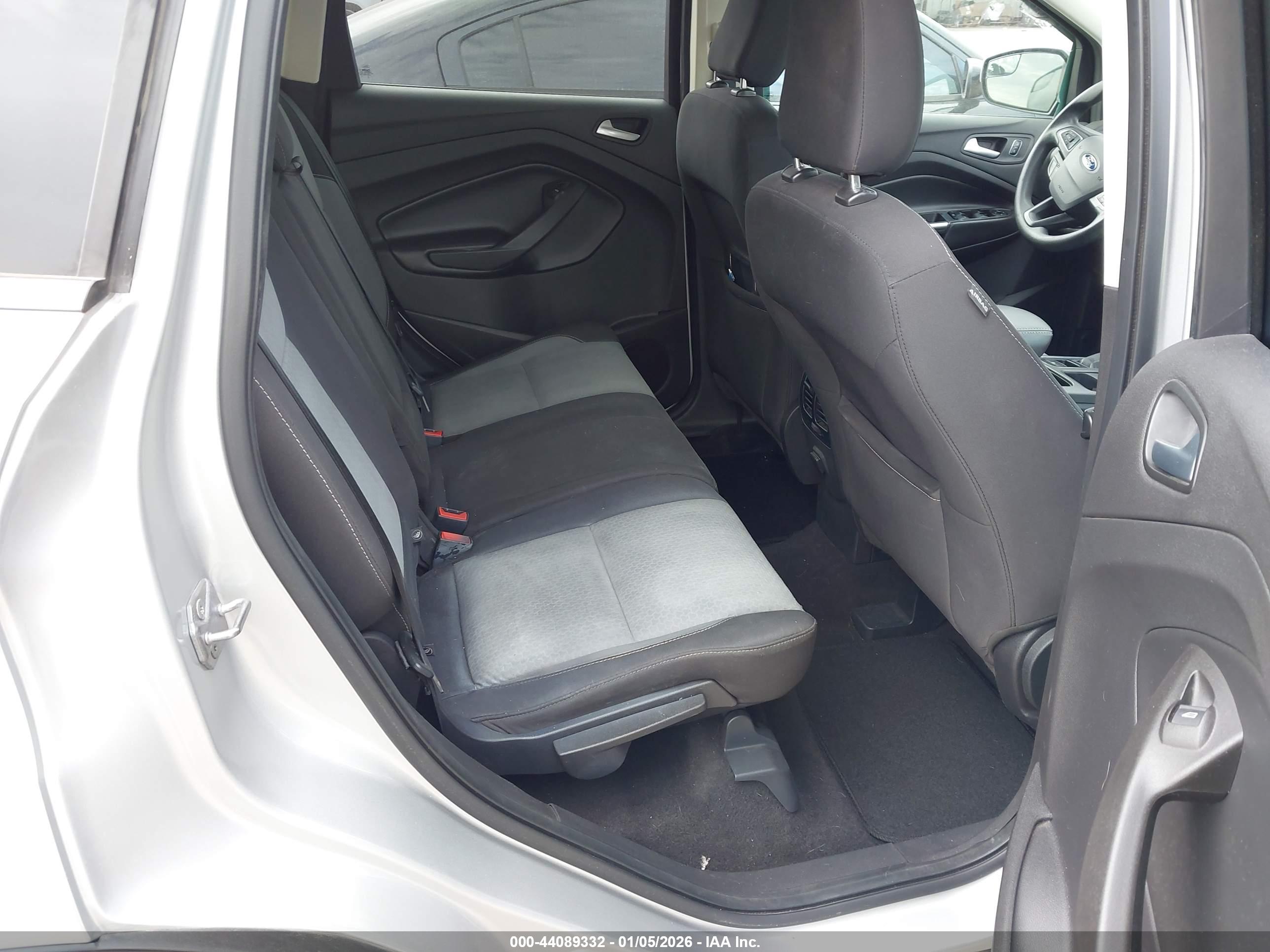 FORD ESCAPE image 8