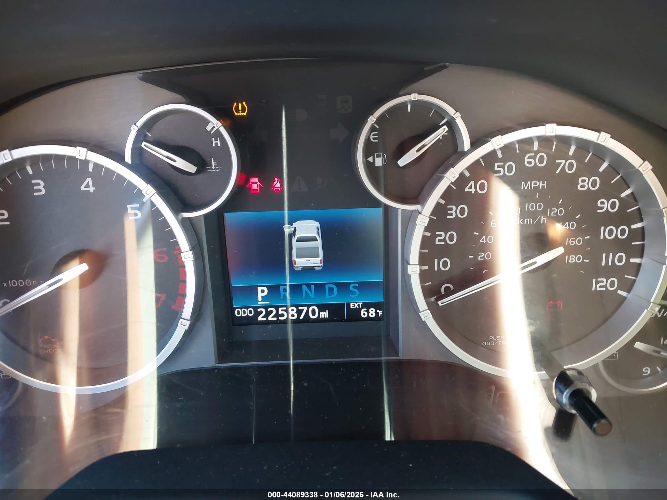 TOYOTA TUNDRA image 7