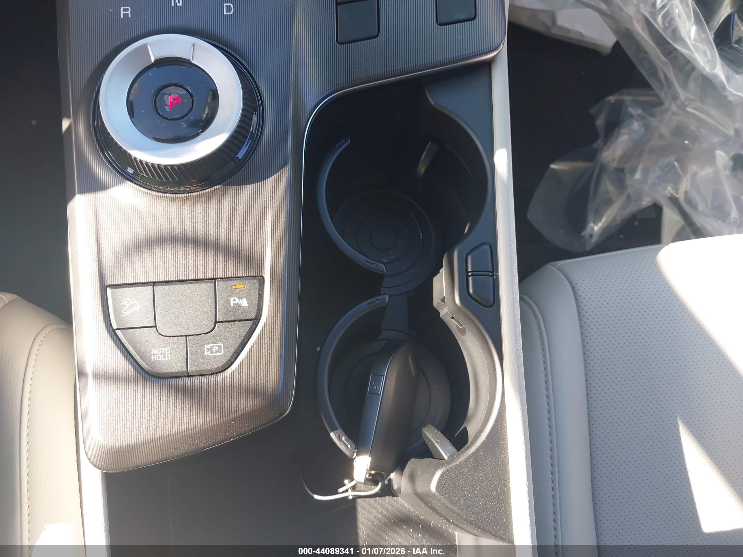 KIA SPORTAGE image 11
