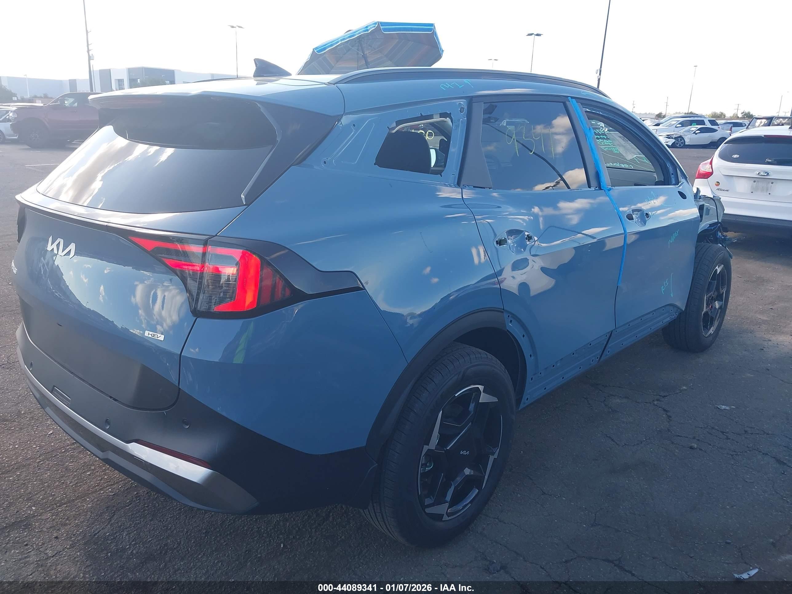KIA SPORTAGE image 4