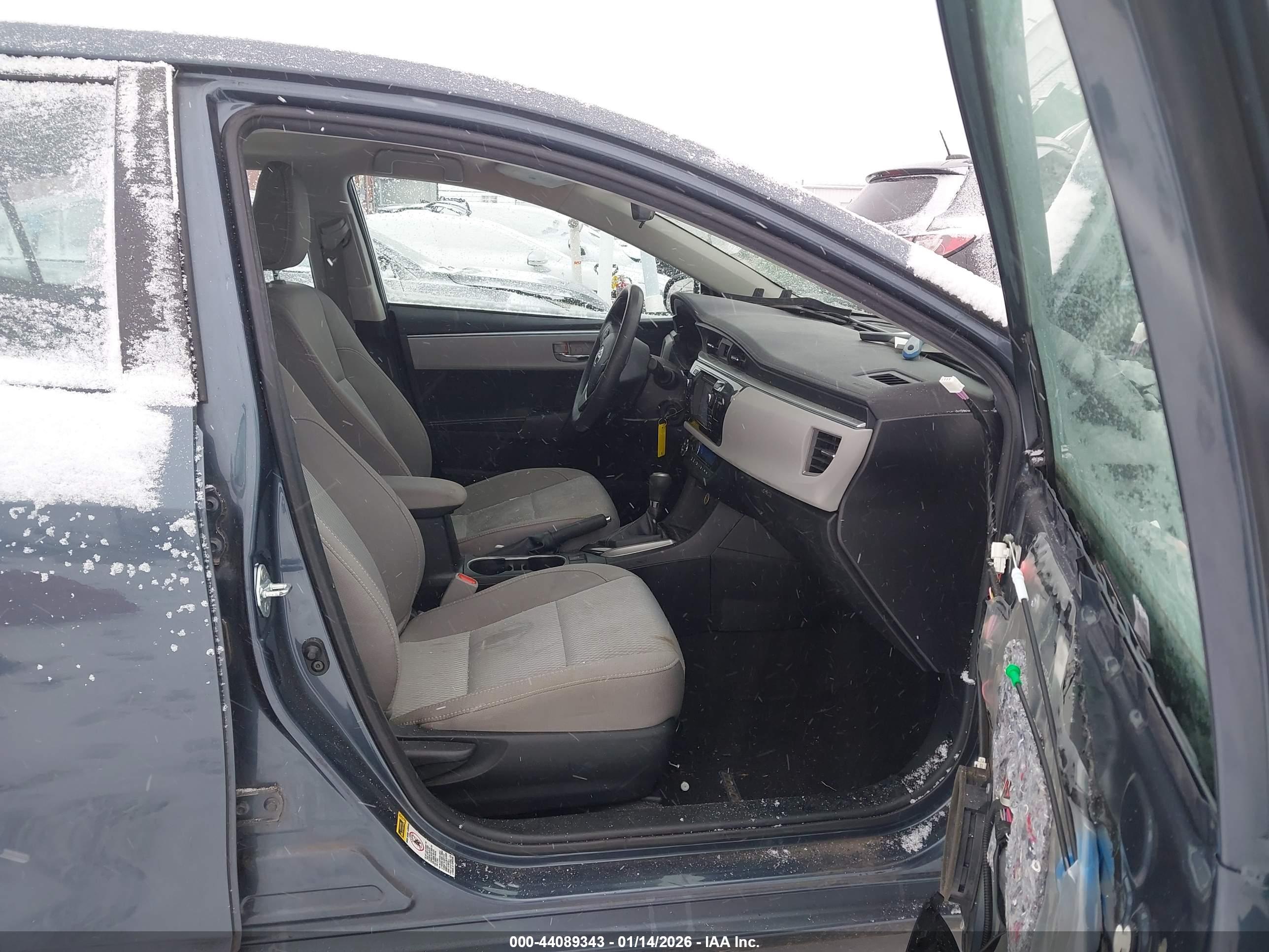 TOYOTA COROLLA image 5