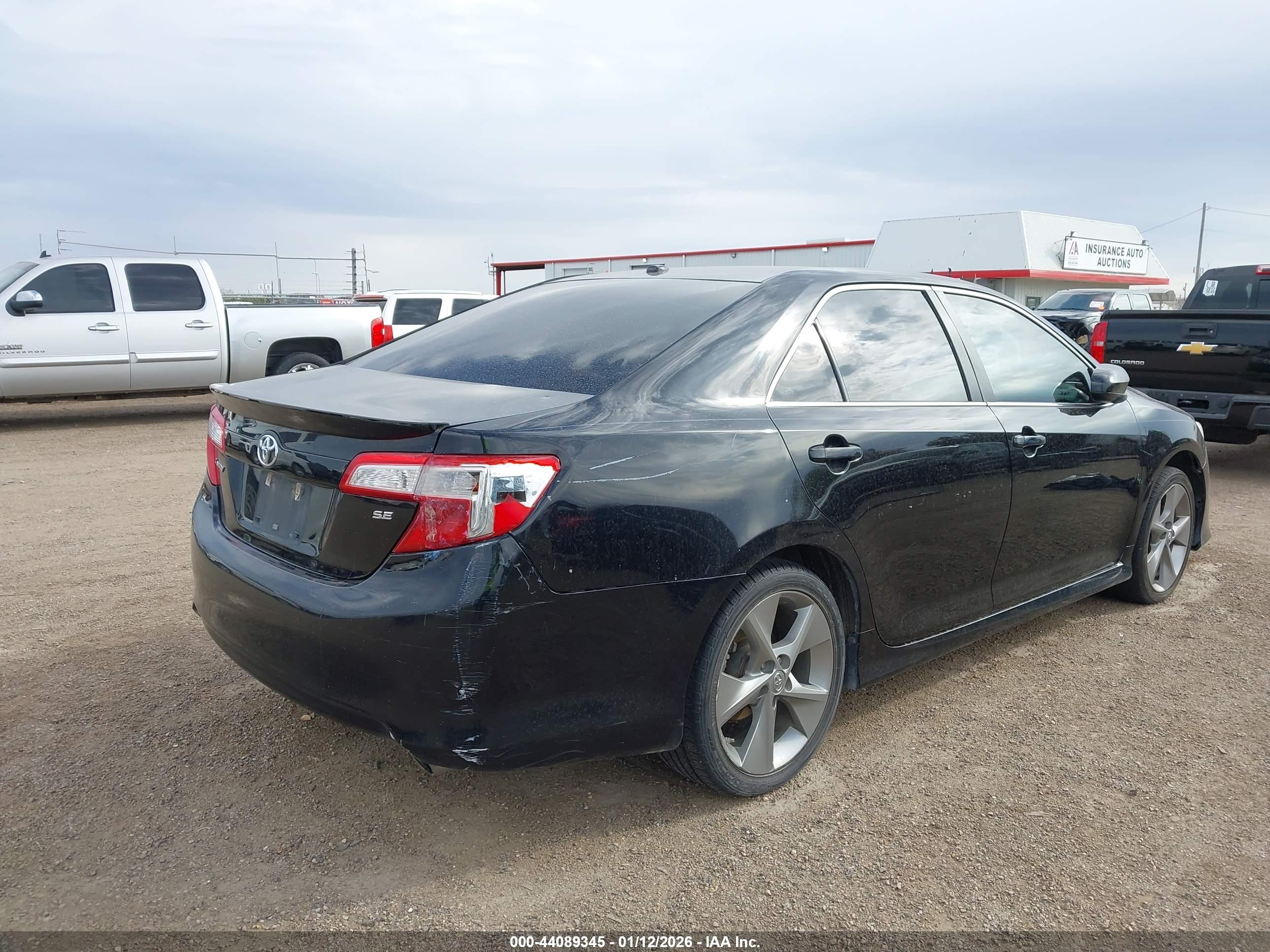 TOYOTA CAMRY image 4