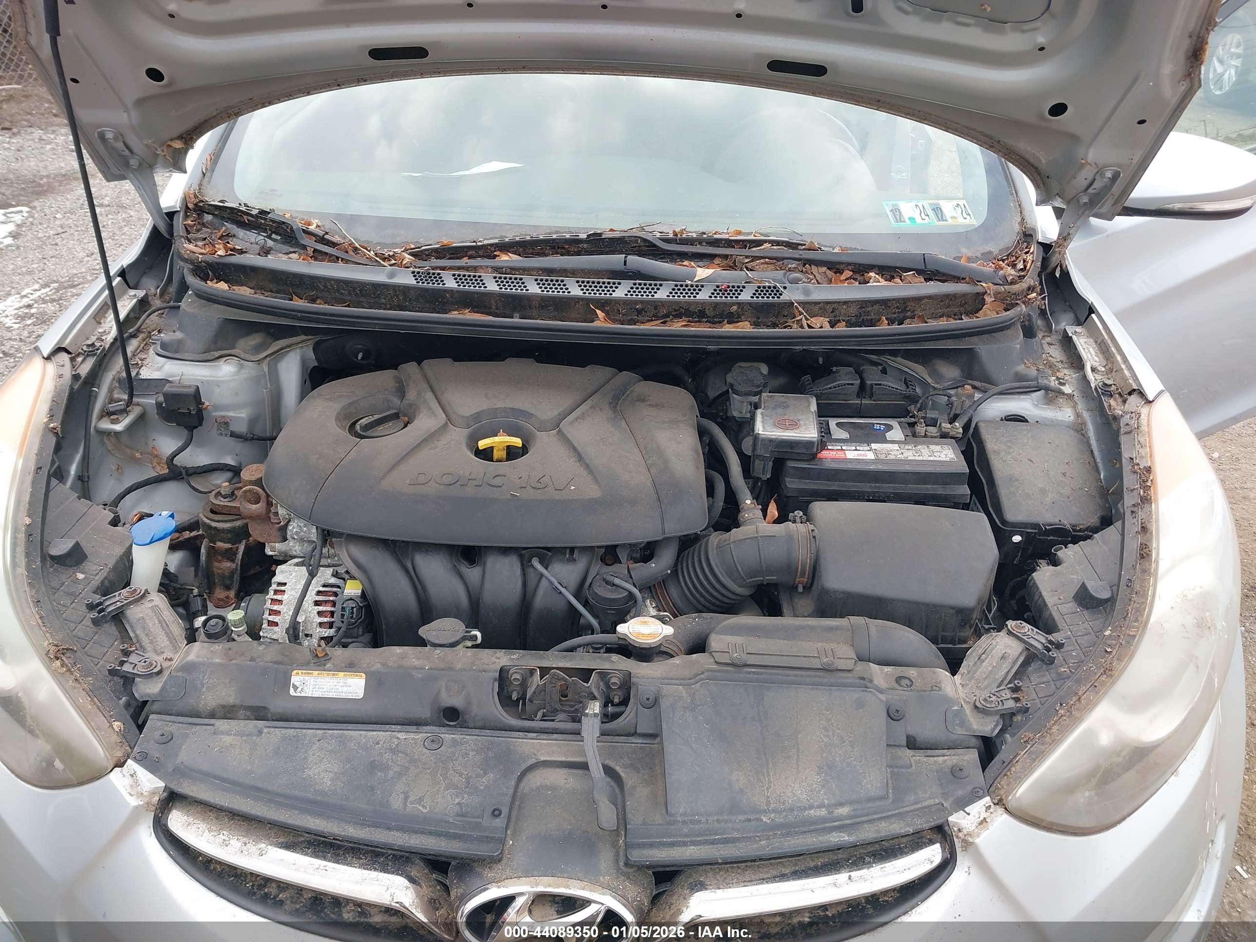 HYUNDAI ELANTRA image 10