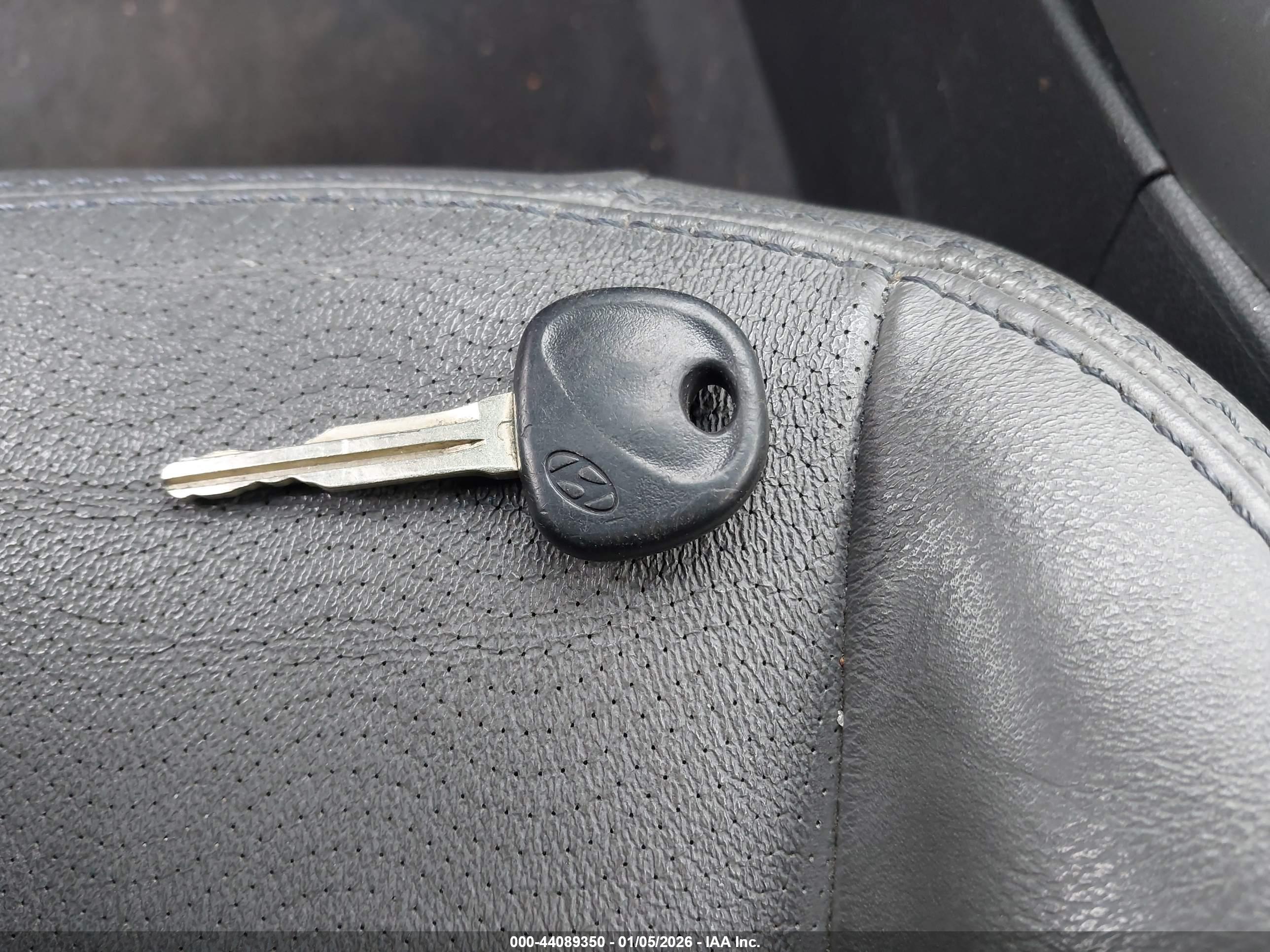 HYUNDAI ELANTRA image 11