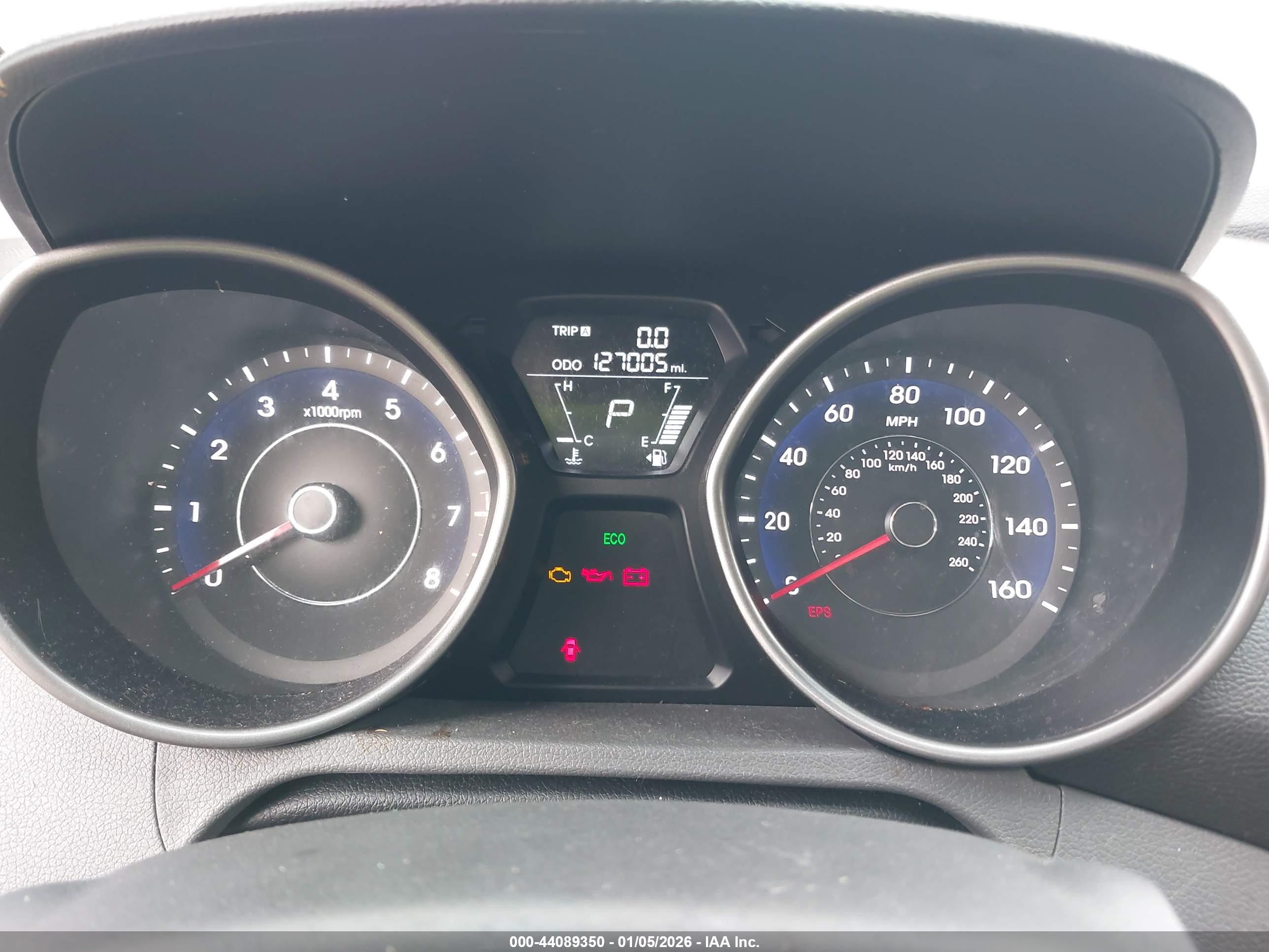 HYUNDAI ELANTRA image 7