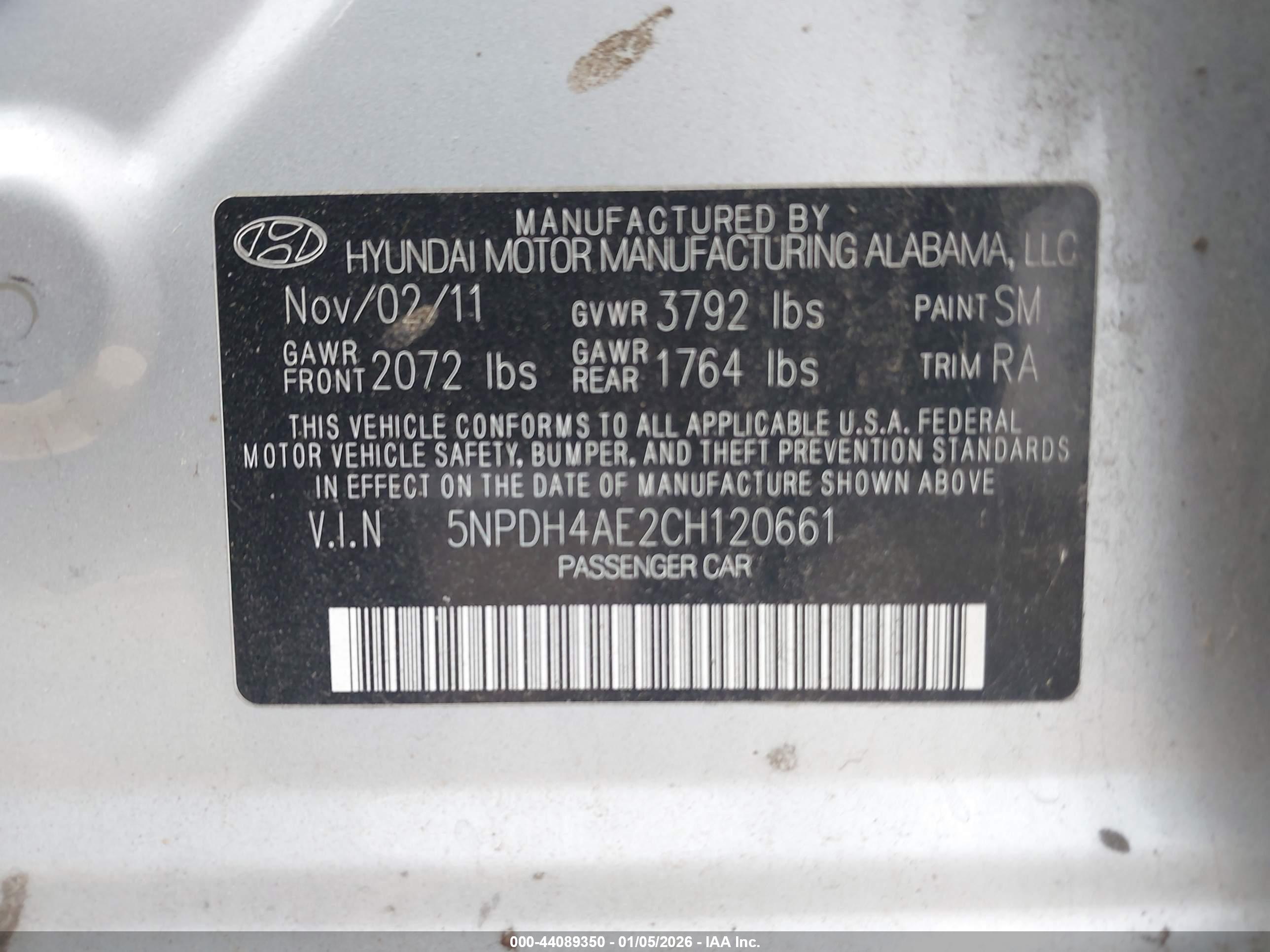 HYUNDAI ELANTRA image 9