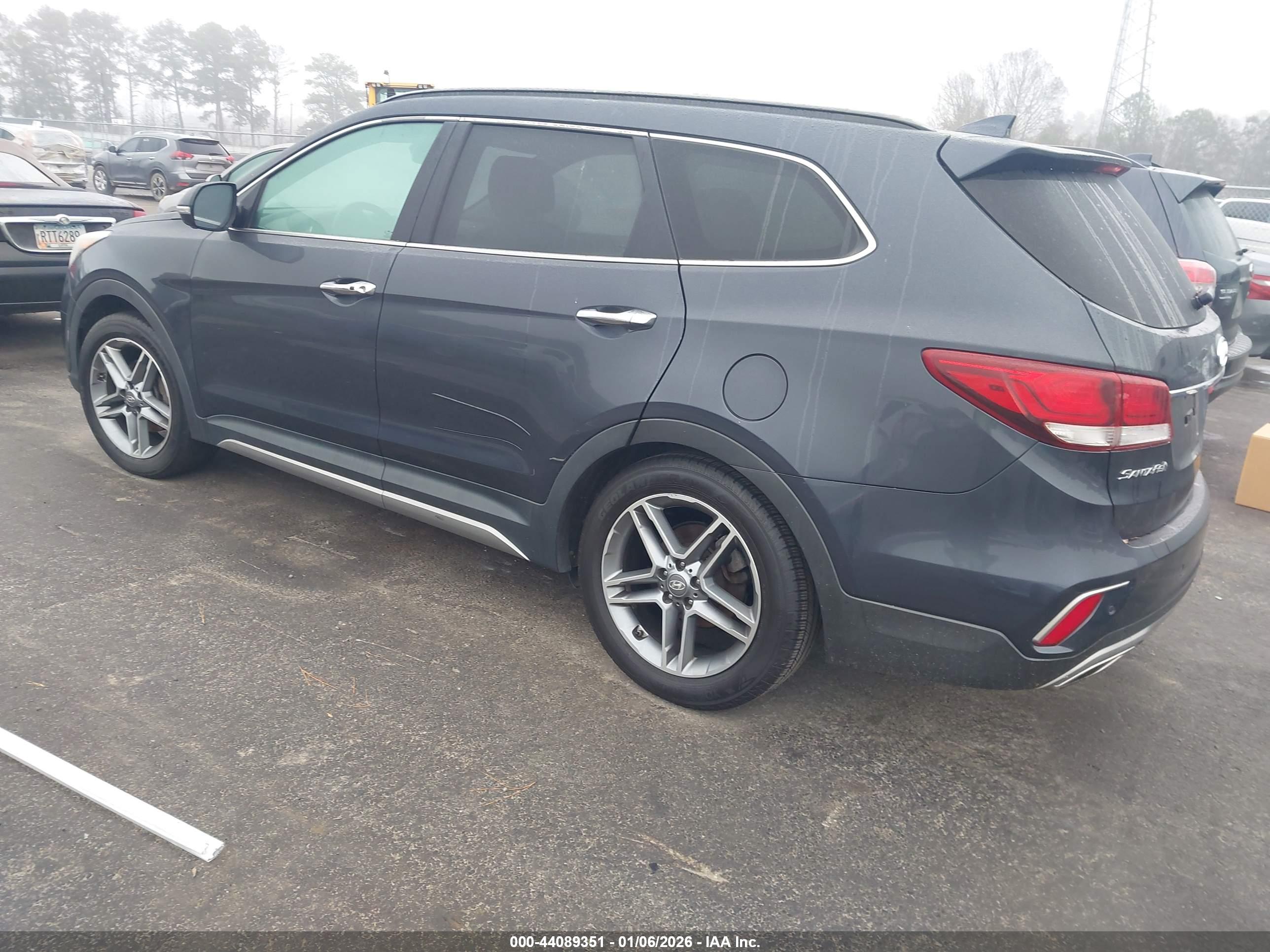 HYUNDAI SANTA image 3