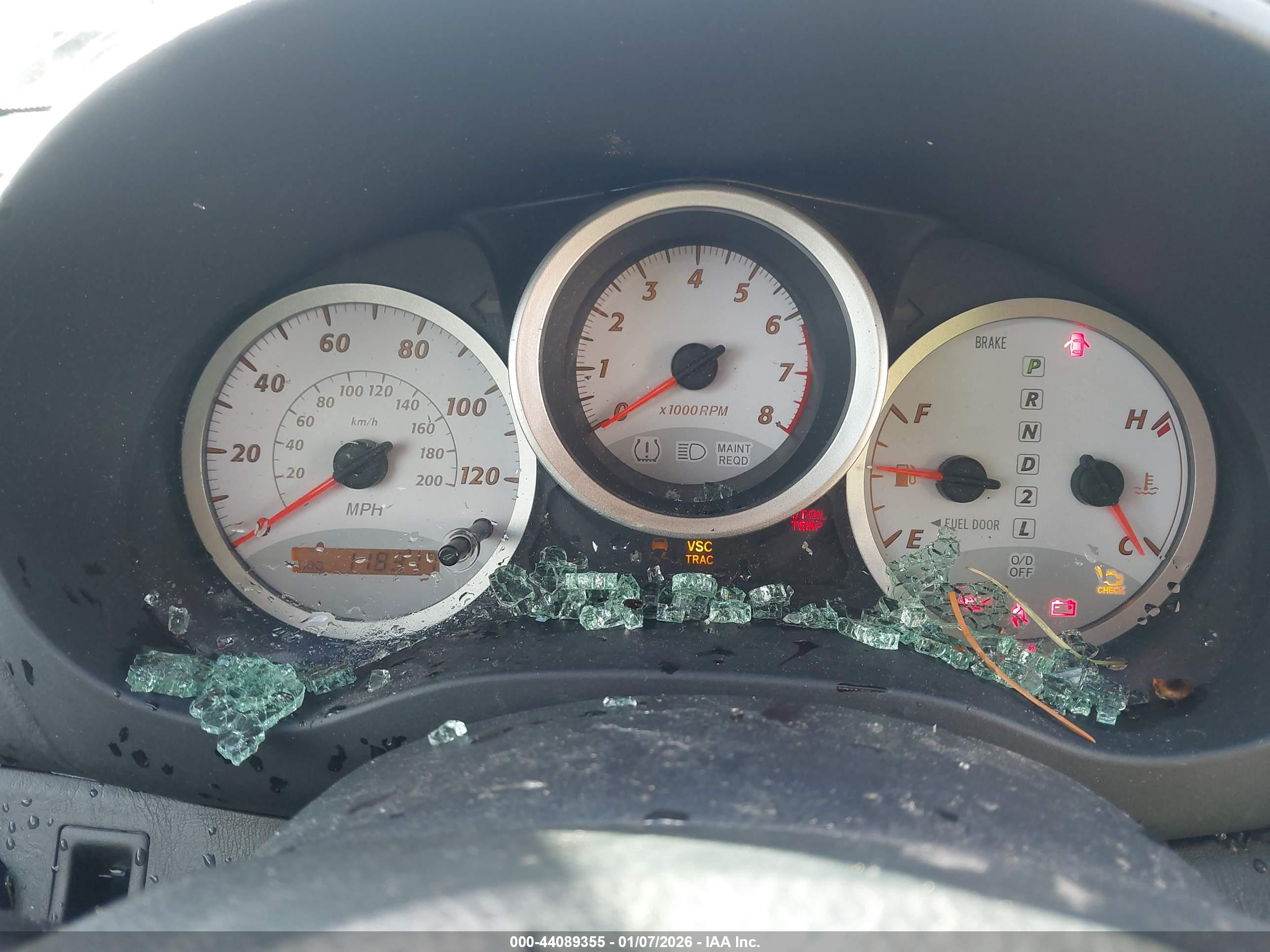 TOYOTA RAV4 image 7