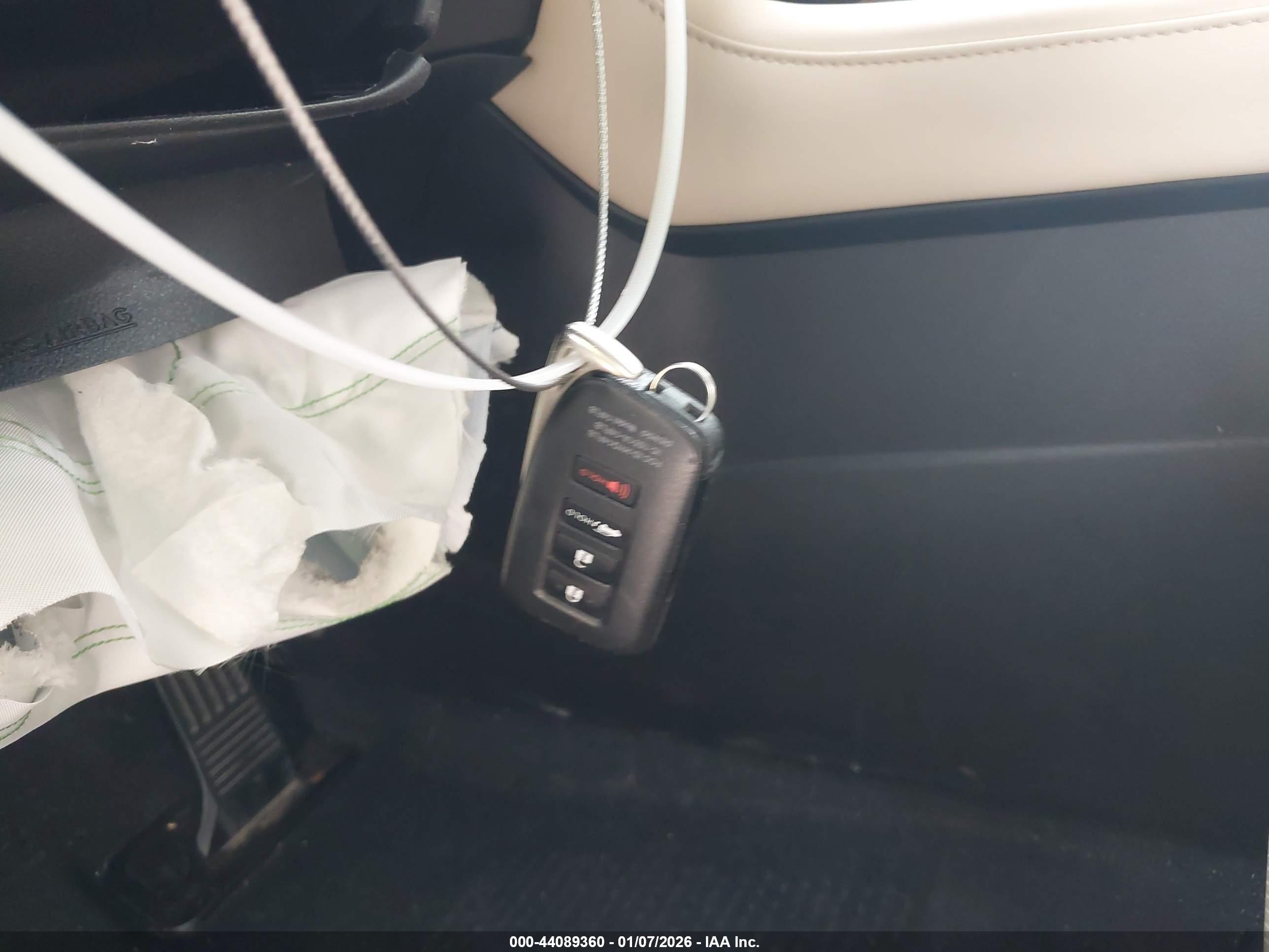 LEXUS RX image 11