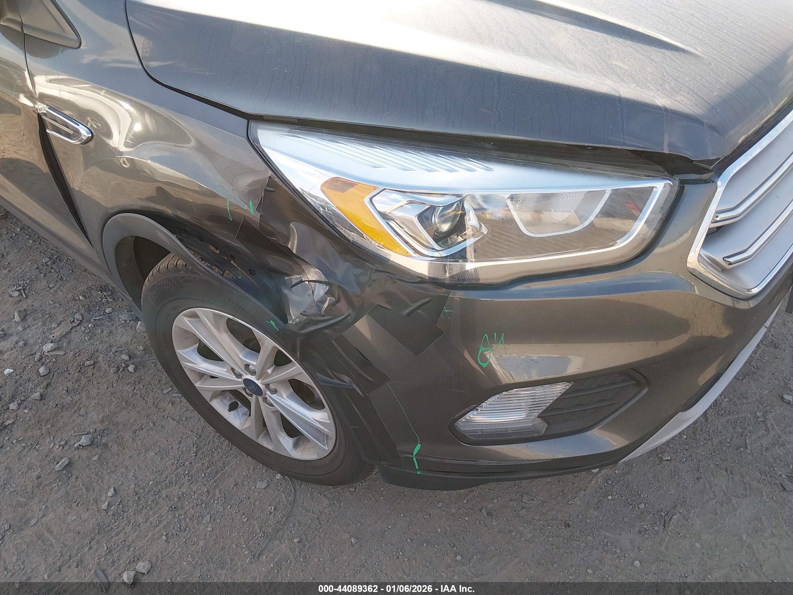 FORD ESCAPE image 6