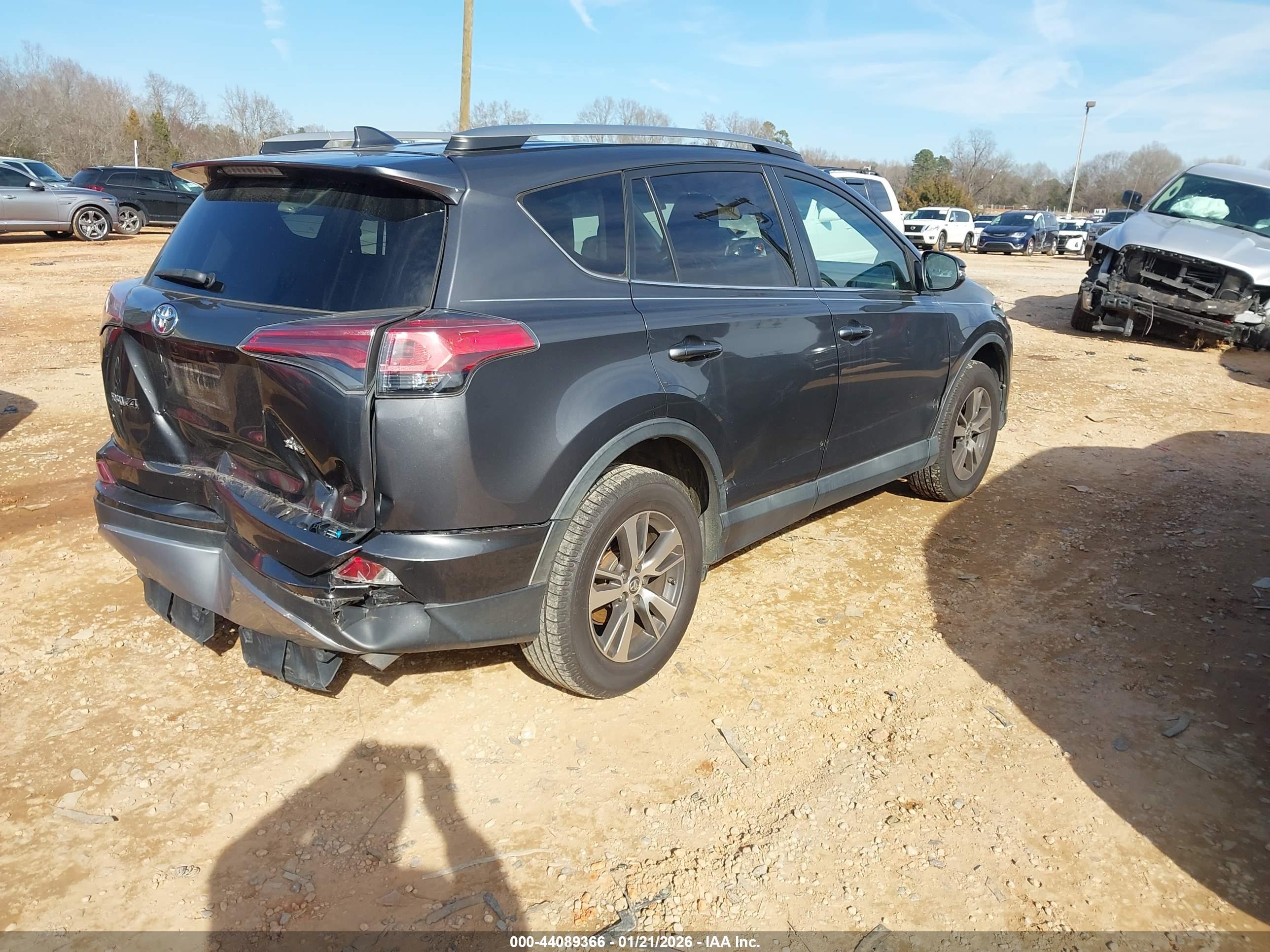 TOYOTA RAV4 image 4