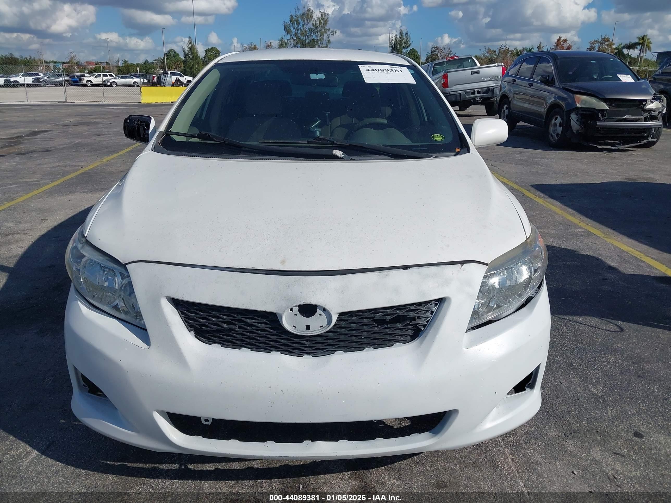 TOYOTA COROLLA image 6