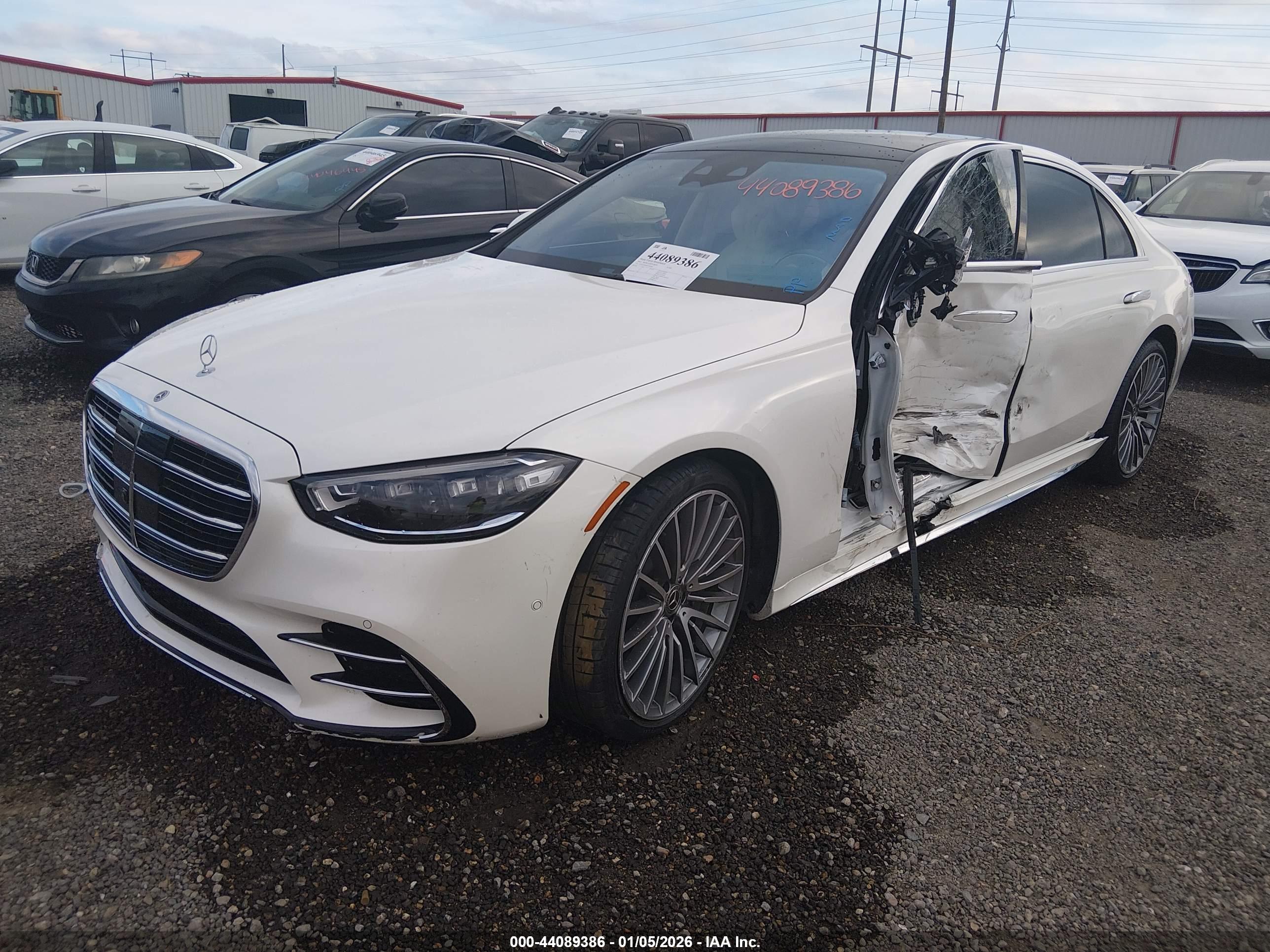 MERCEDES-BENZ S image 2