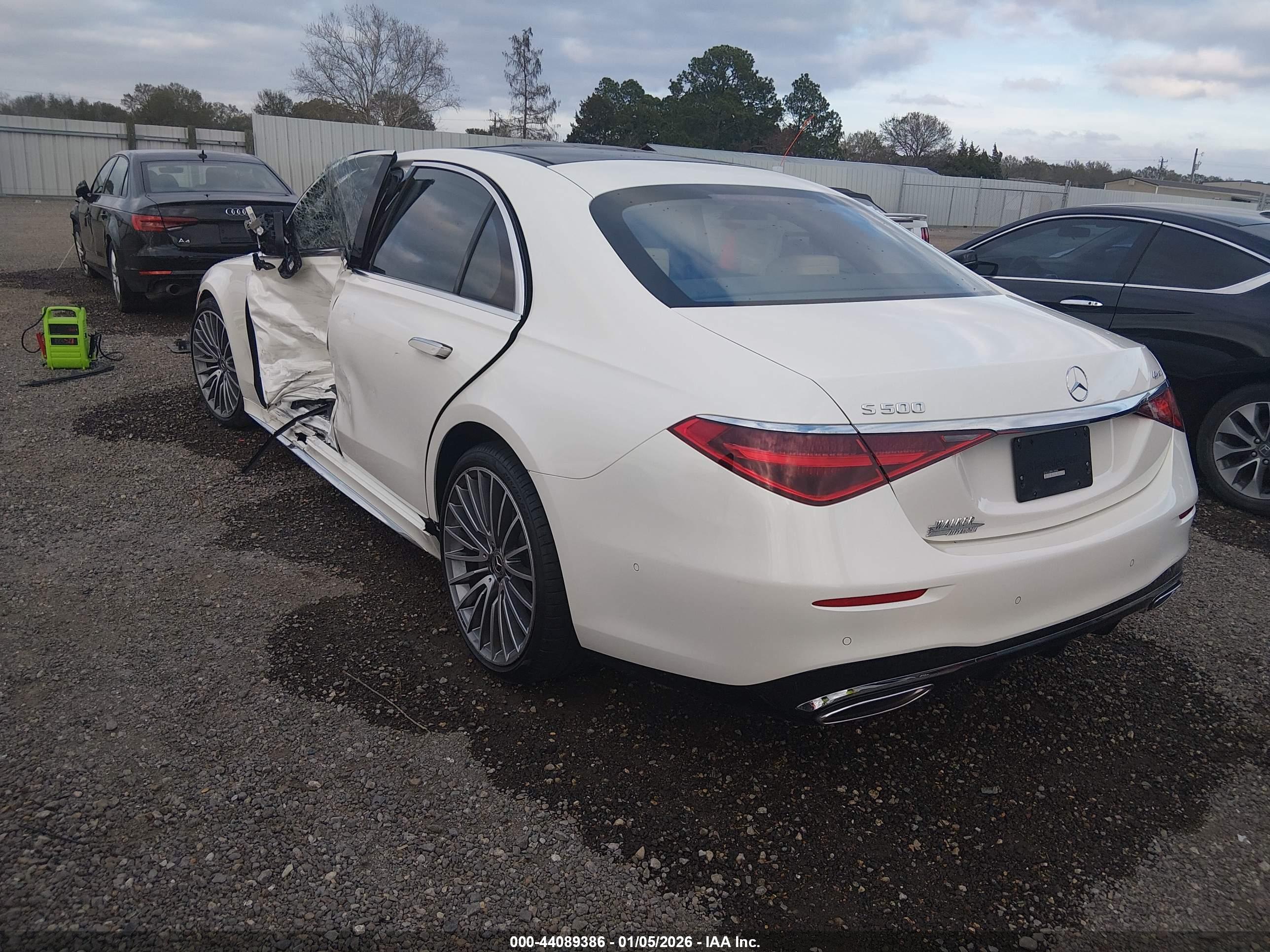 MERCEDES-BENZ S image 3