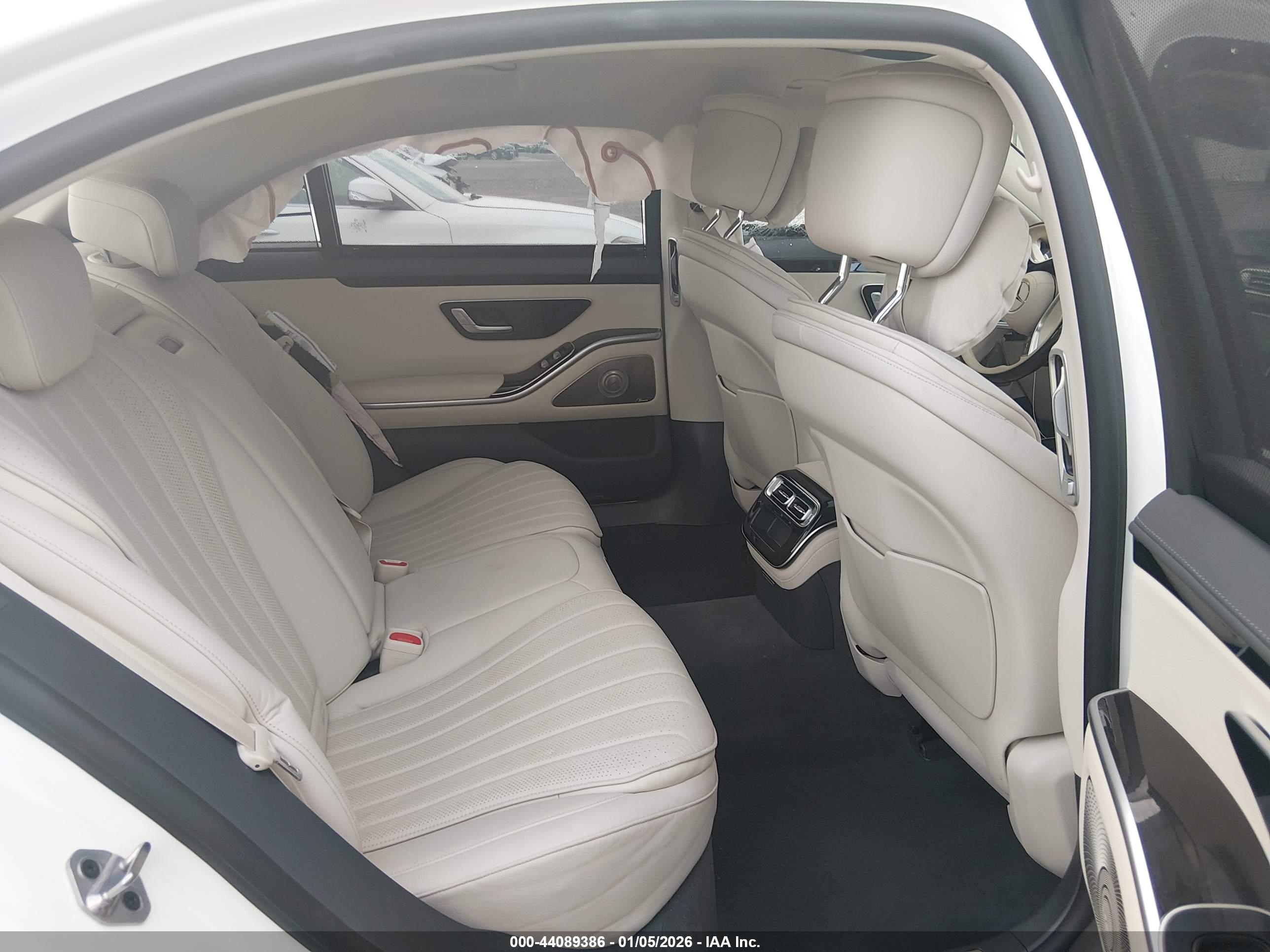 MERCEDES-BENZ S image 8