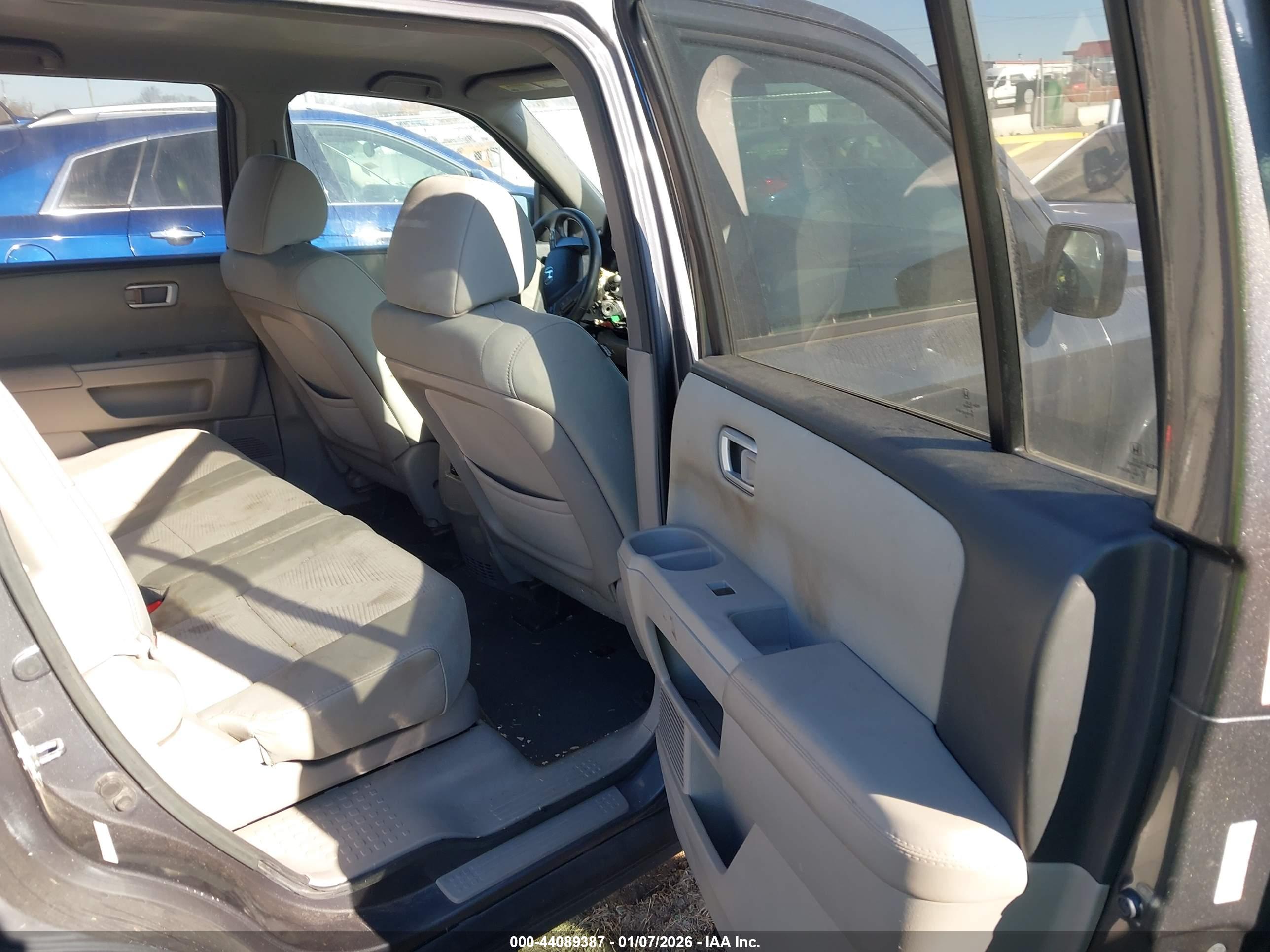 HONDA PILOT image 8