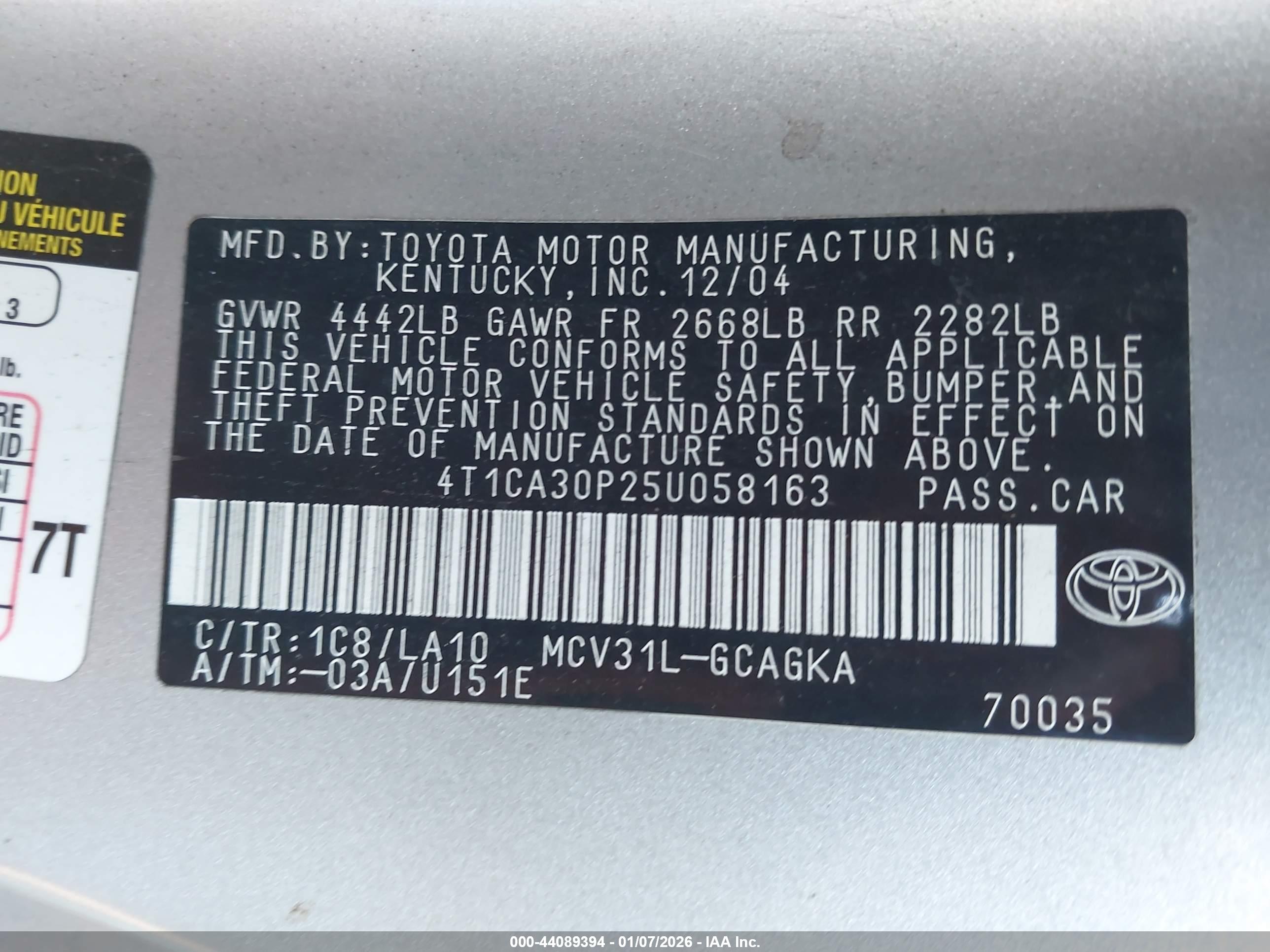 TOYOTA CAMRY image 9