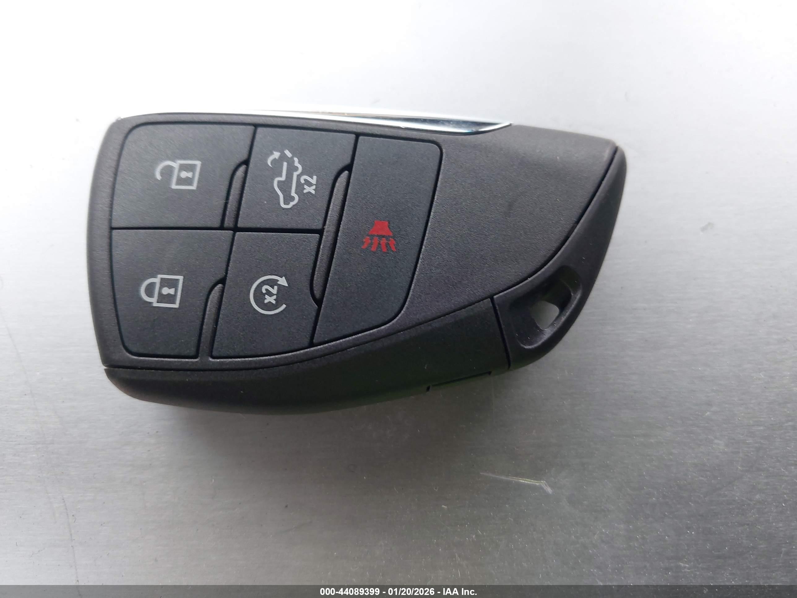 GMC SIERRA image 11