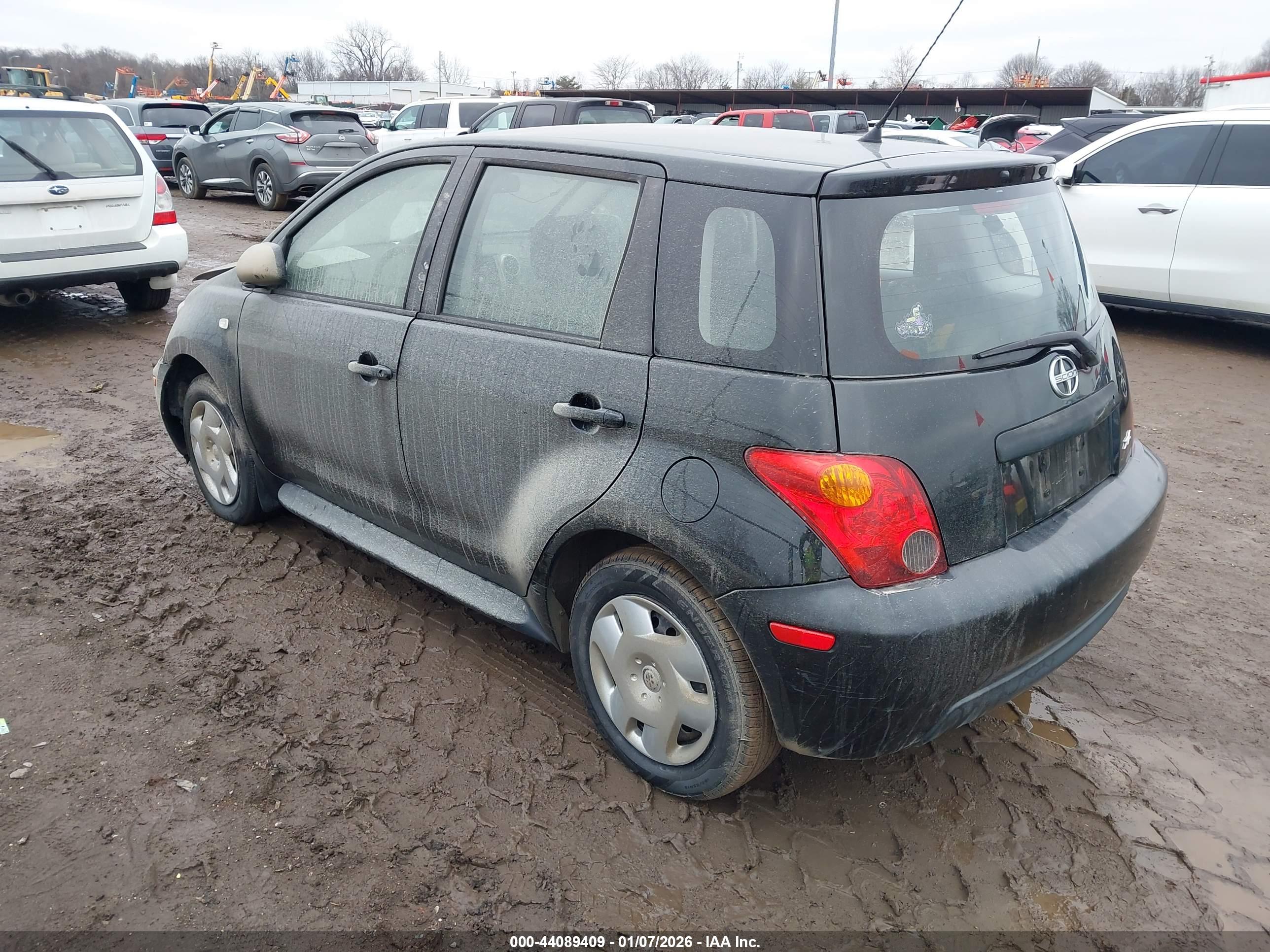 SCION XA image 3