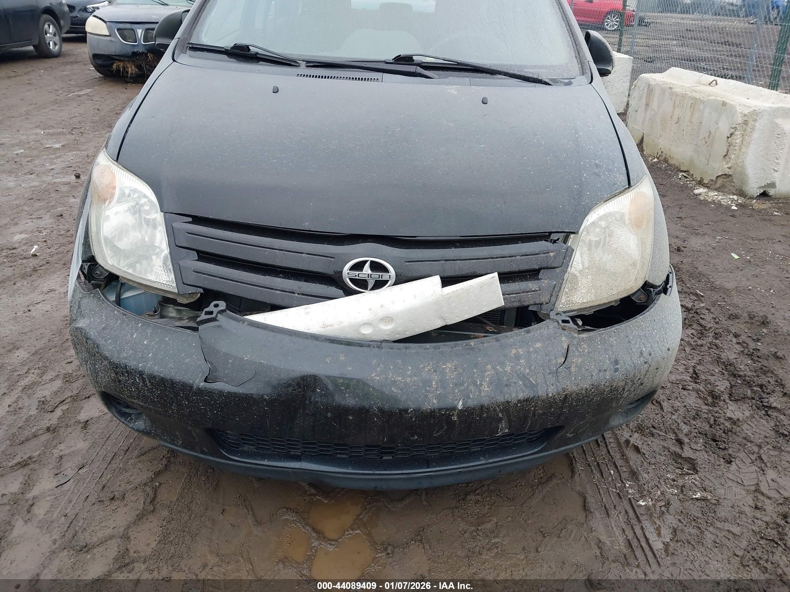 SCION XA image 6