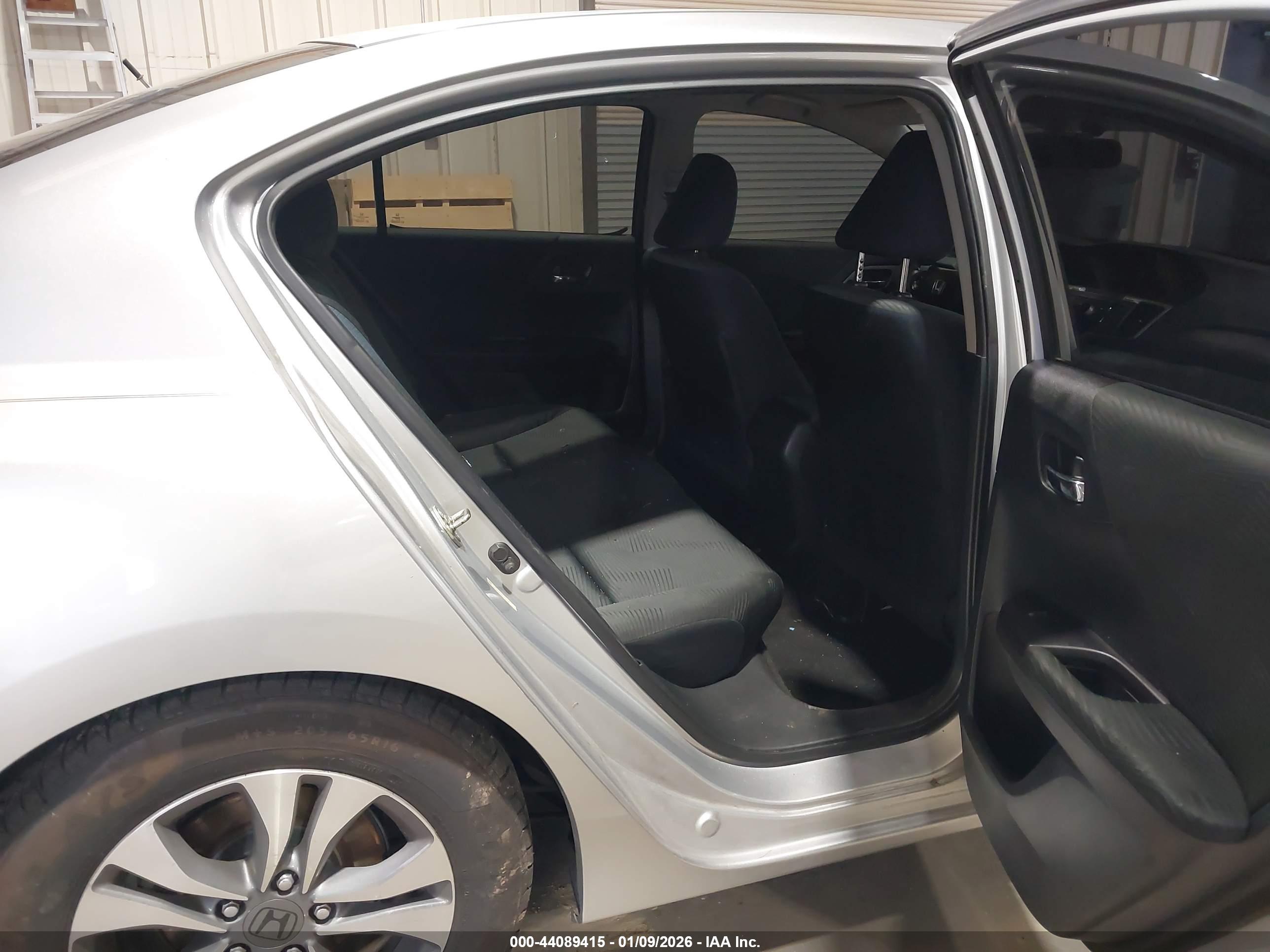 HONDA ACCORD image 8