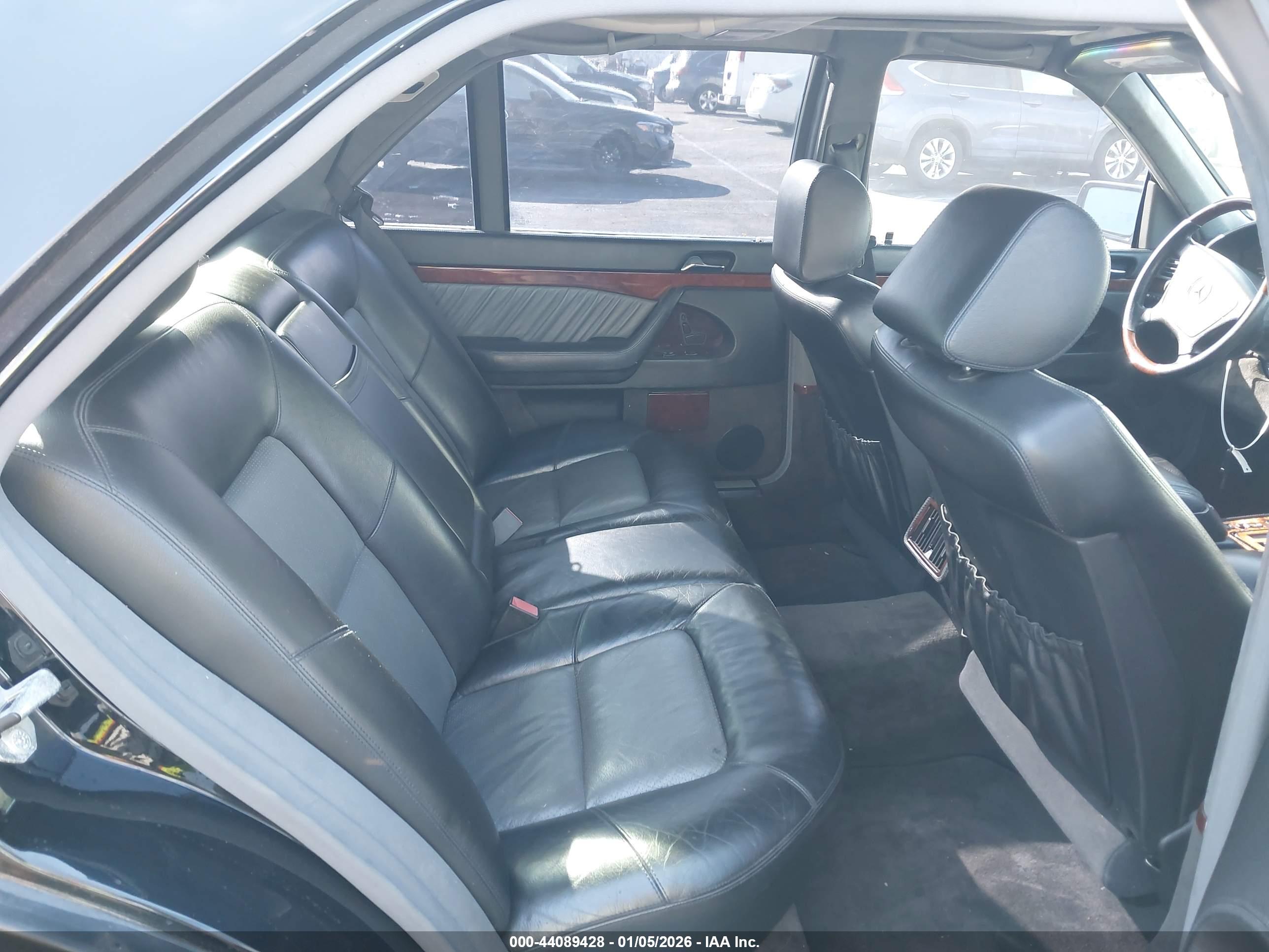 MERCEDES-BENZ S image 8